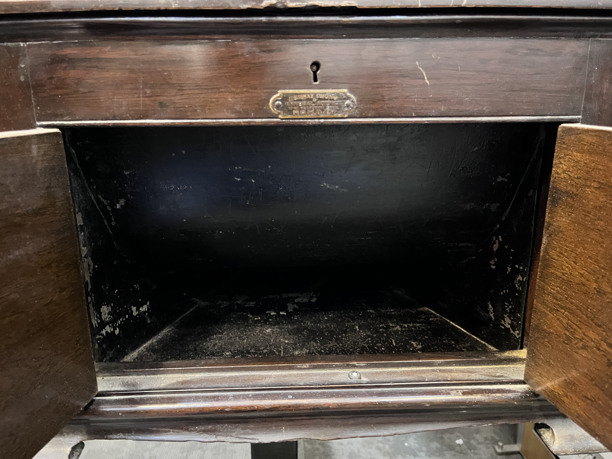 Primaphone Bombay Gramophone