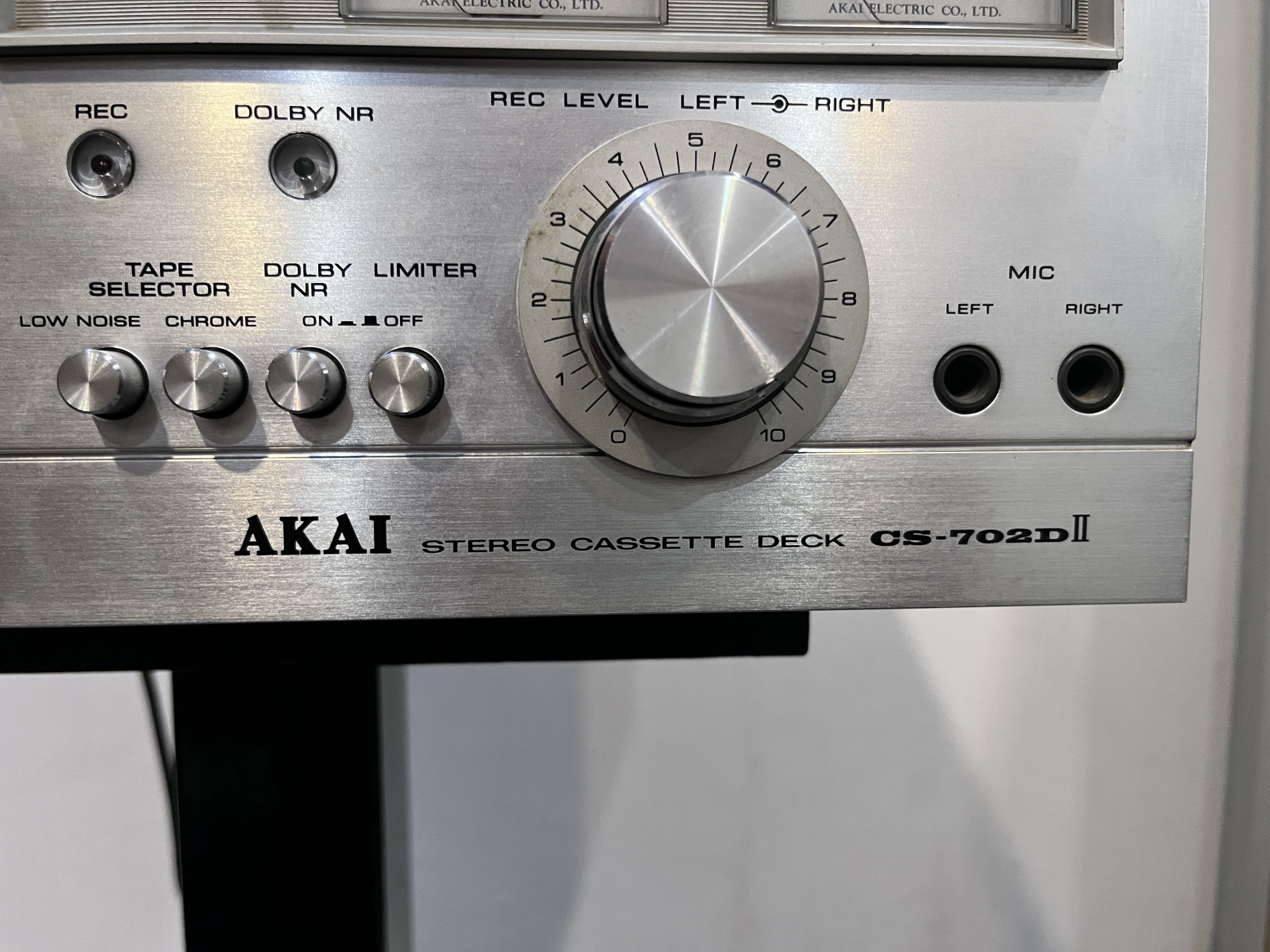 Akai stereo cassette deck CS-702DII