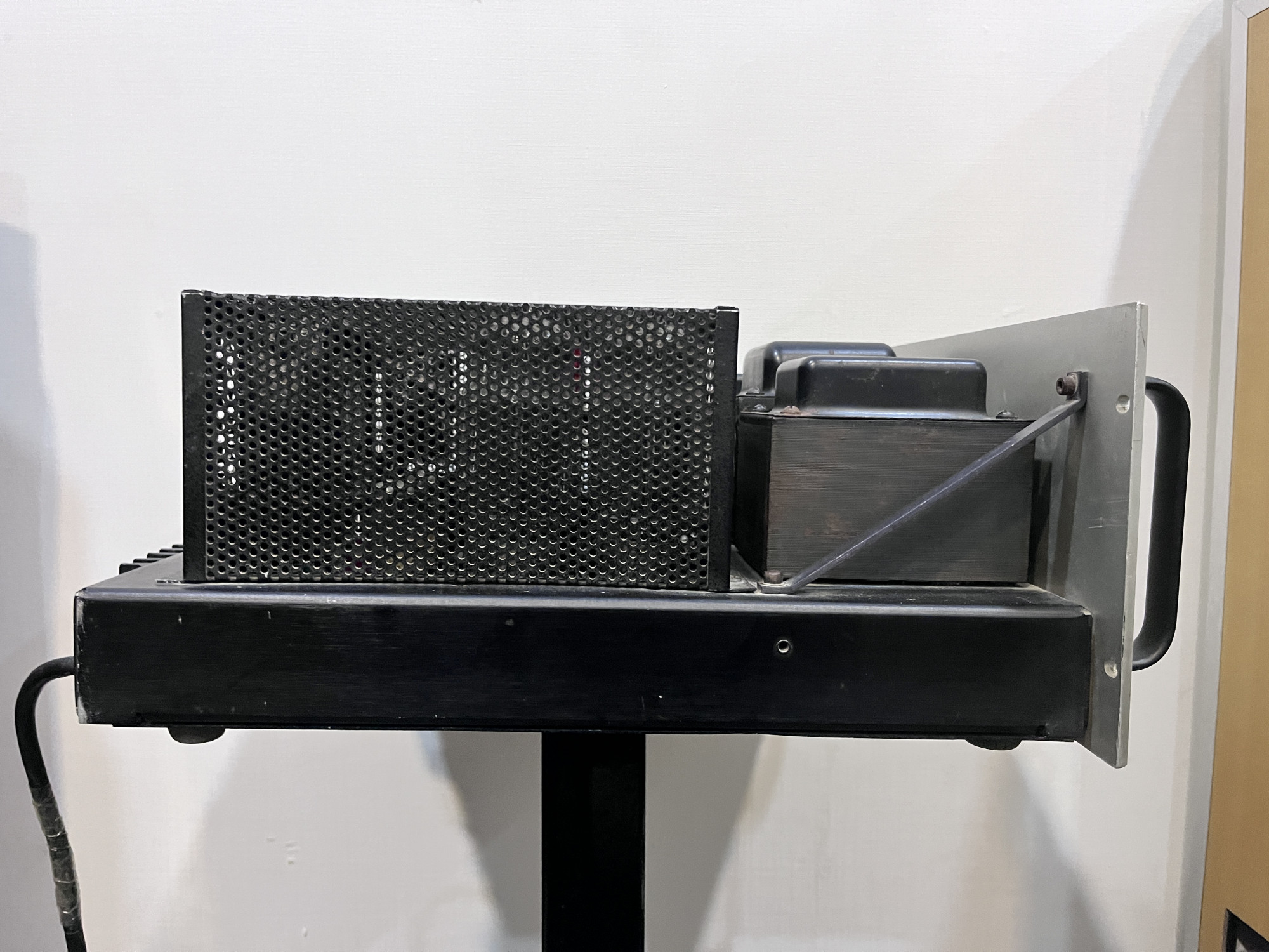 Audio research high definition stereo power amplifier classic 60