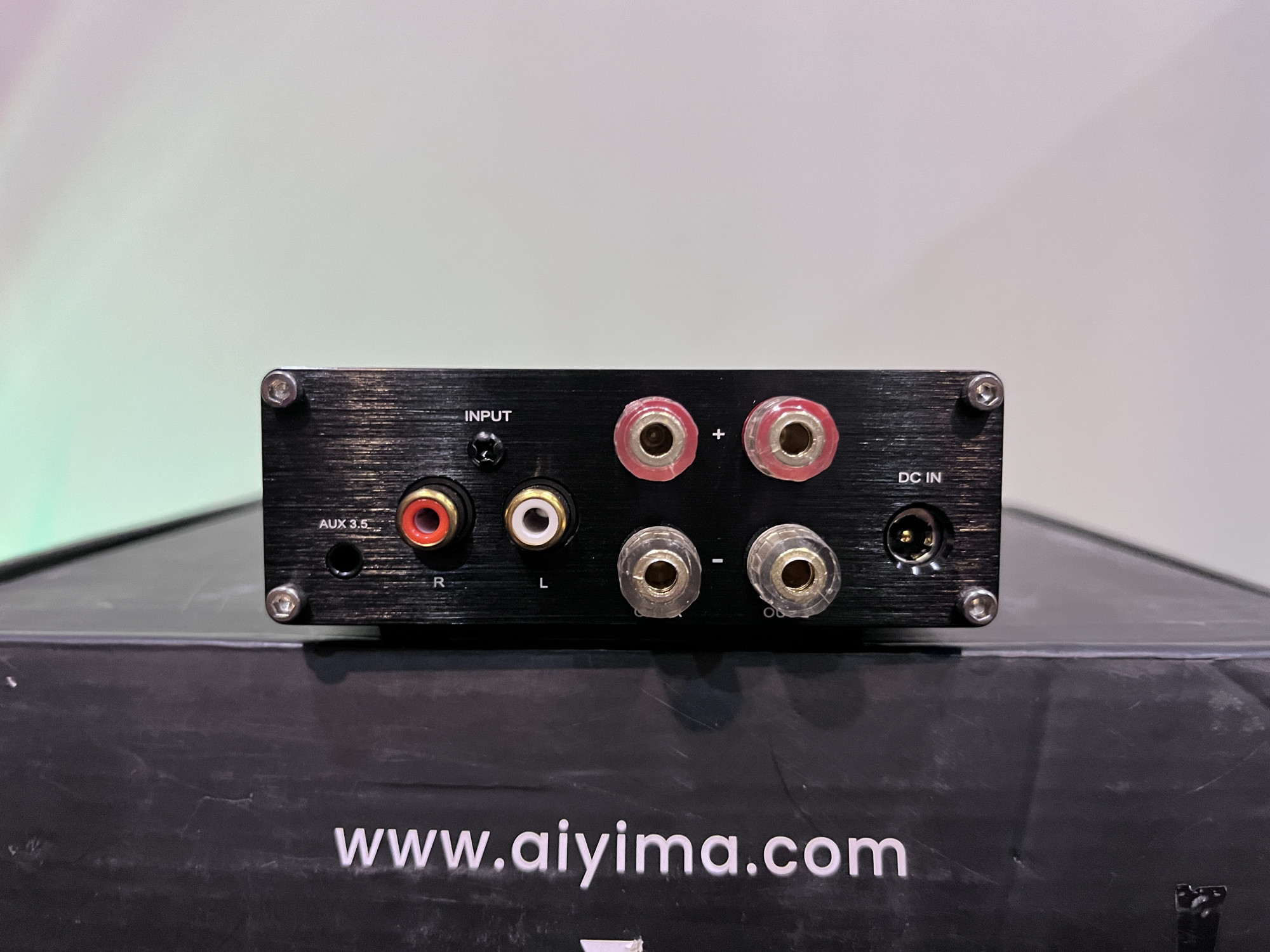 Aiyima Audio 20 channel power amplifier