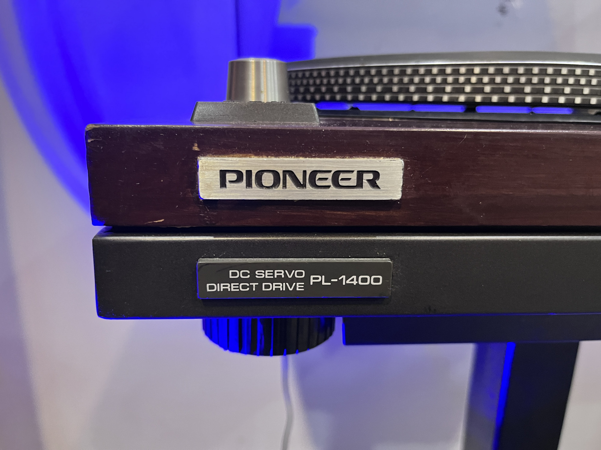 Pionner DC SERVO DIRECT DRIVE PL 1400 turntable