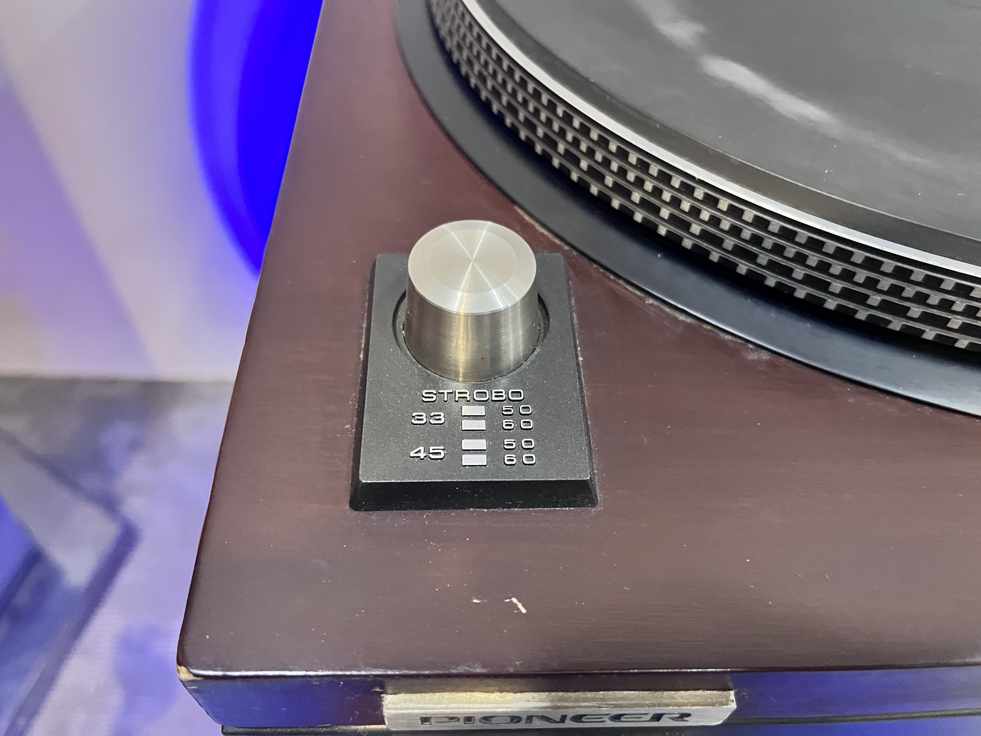 Pionner DC SERVO DIRECT DRIVE PL 1400 turntable