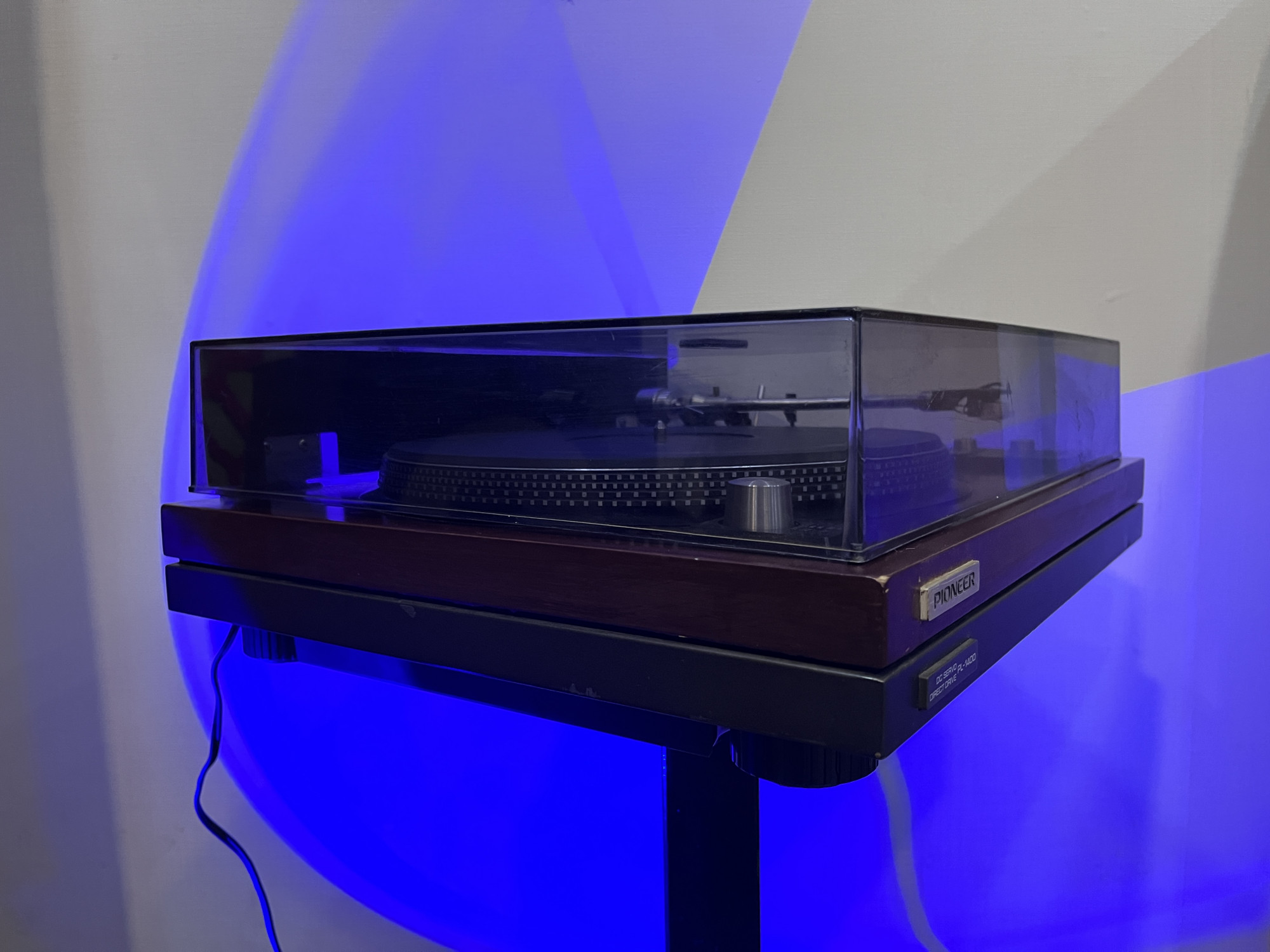 Pionner DC SERVO DIRECT DRIVE PL 1400 turntable