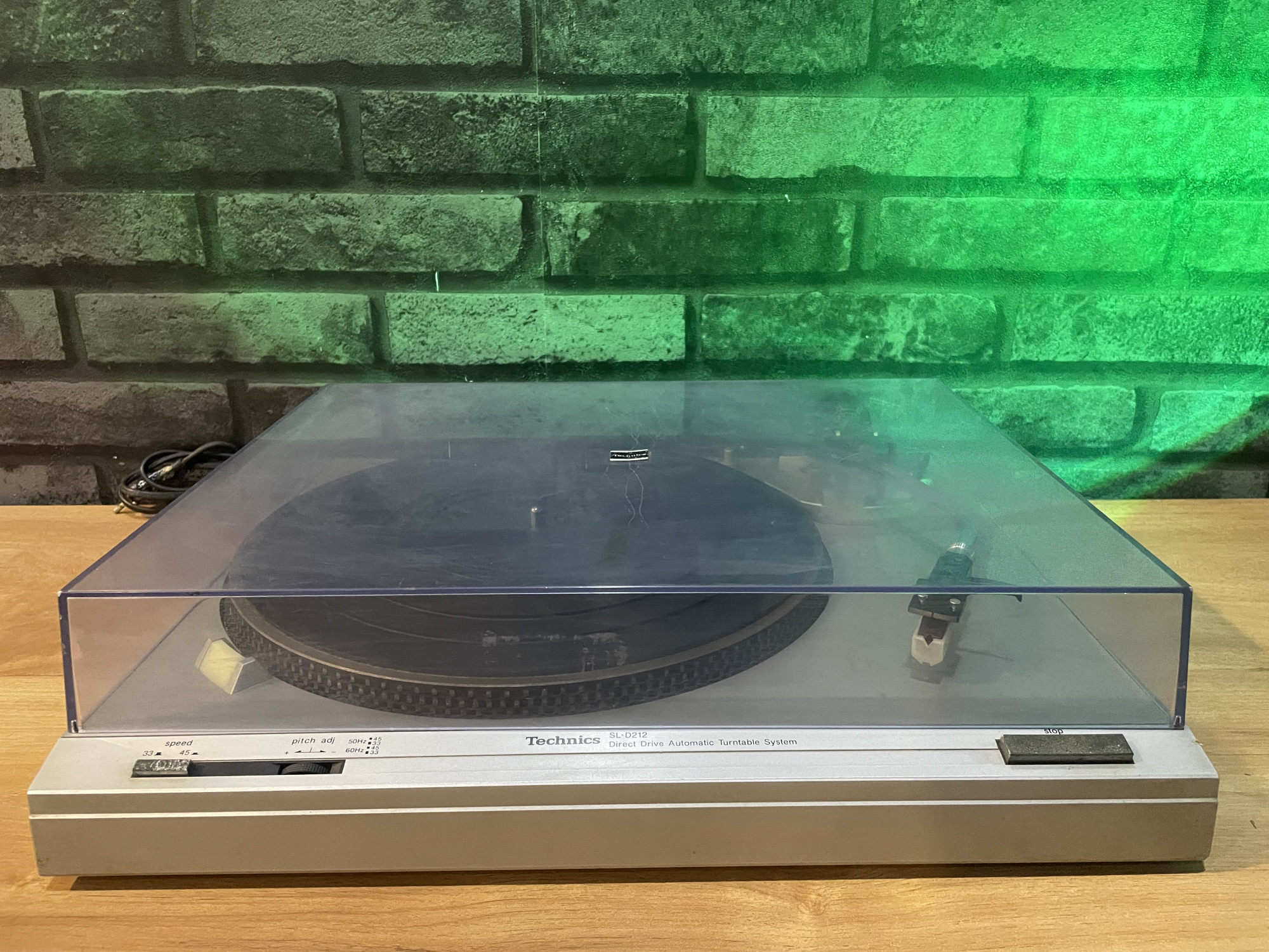 Technics SL-D212