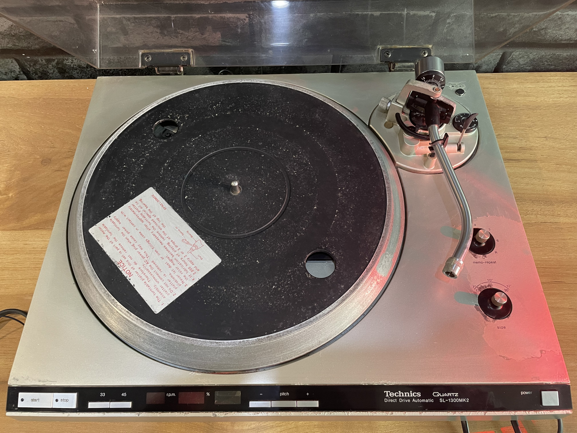 Technics SL-1300MK2