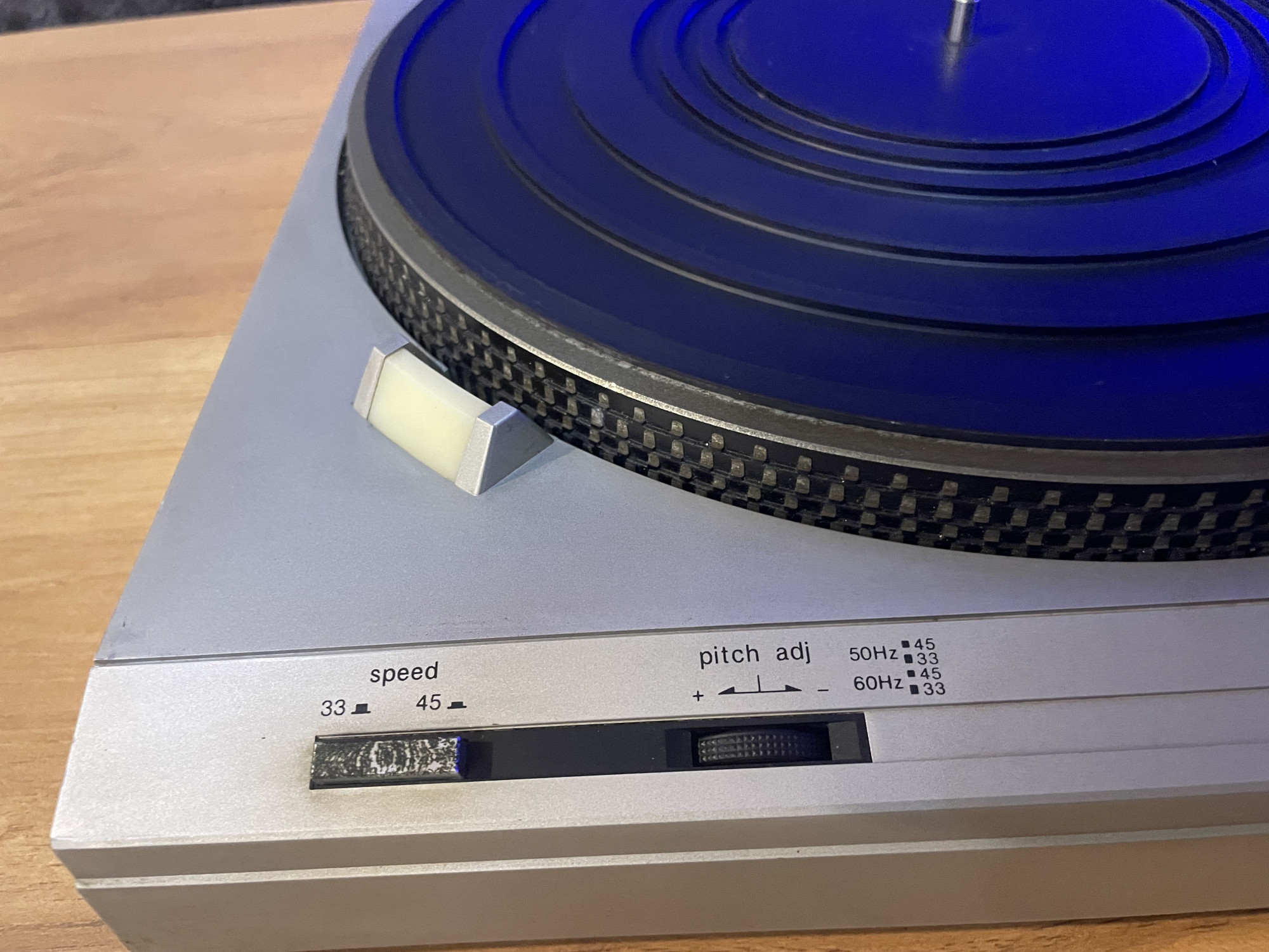 Technics SL-D212