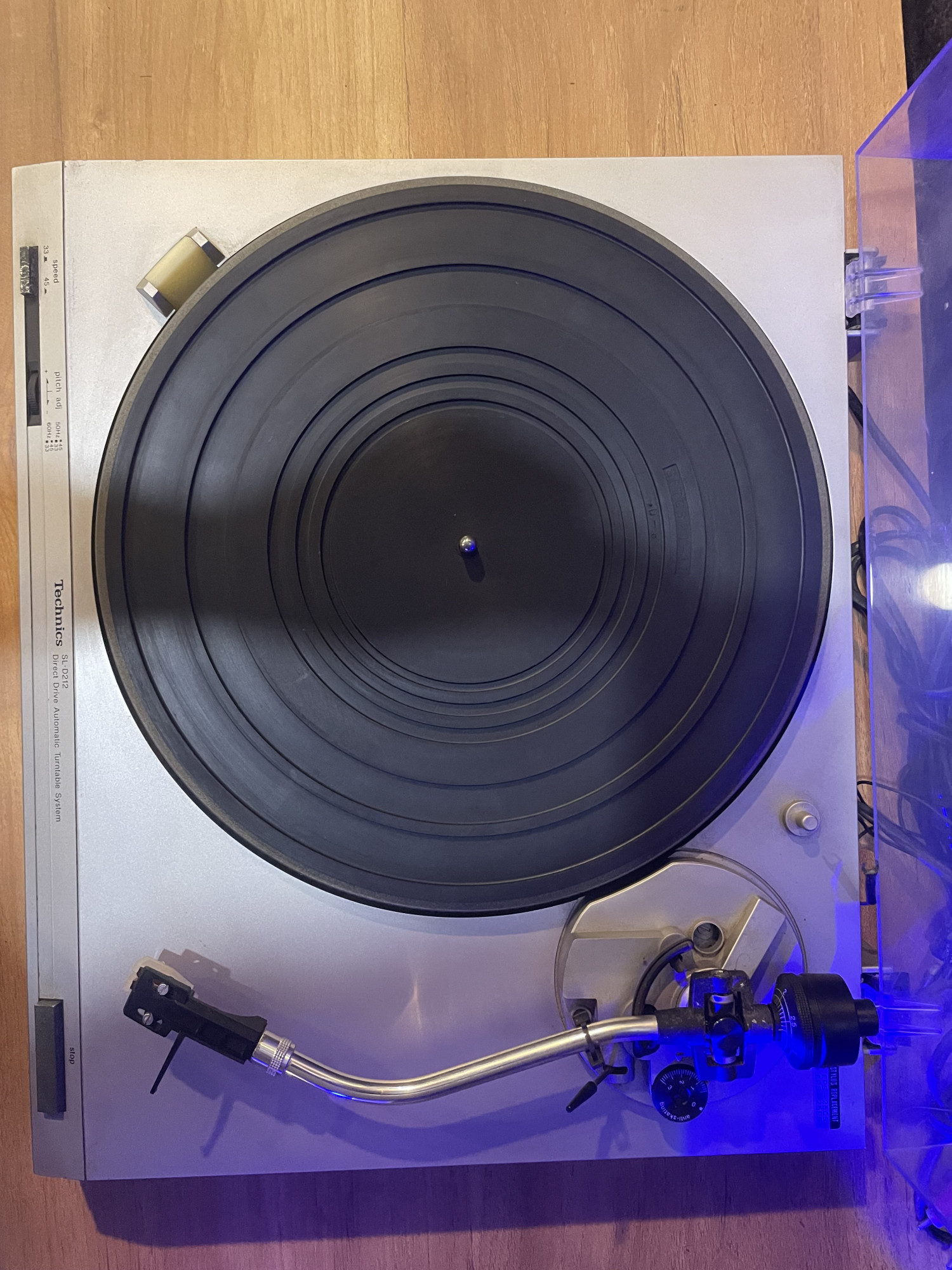 Technics SL-D212