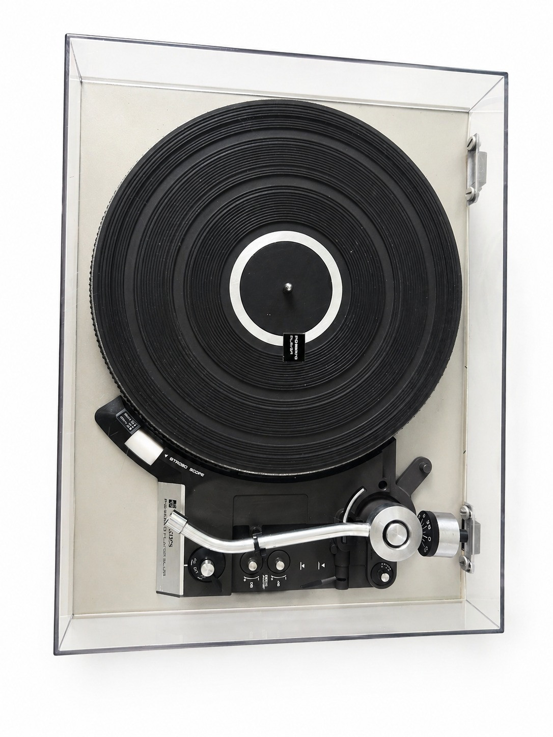 Technics SL-23 Belt-Drive Turntable