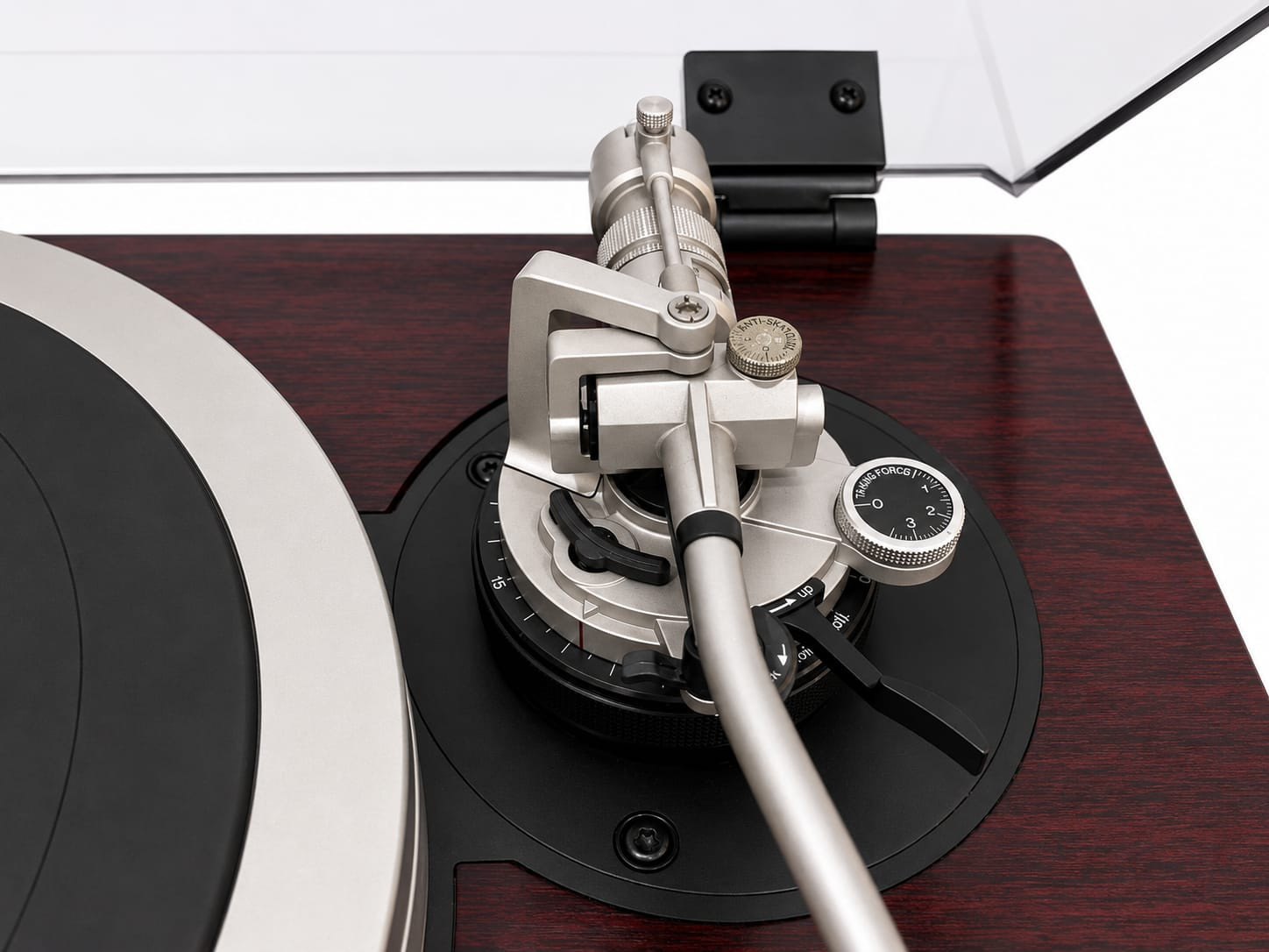 Technics Quartz SP-15 direct drive turntable