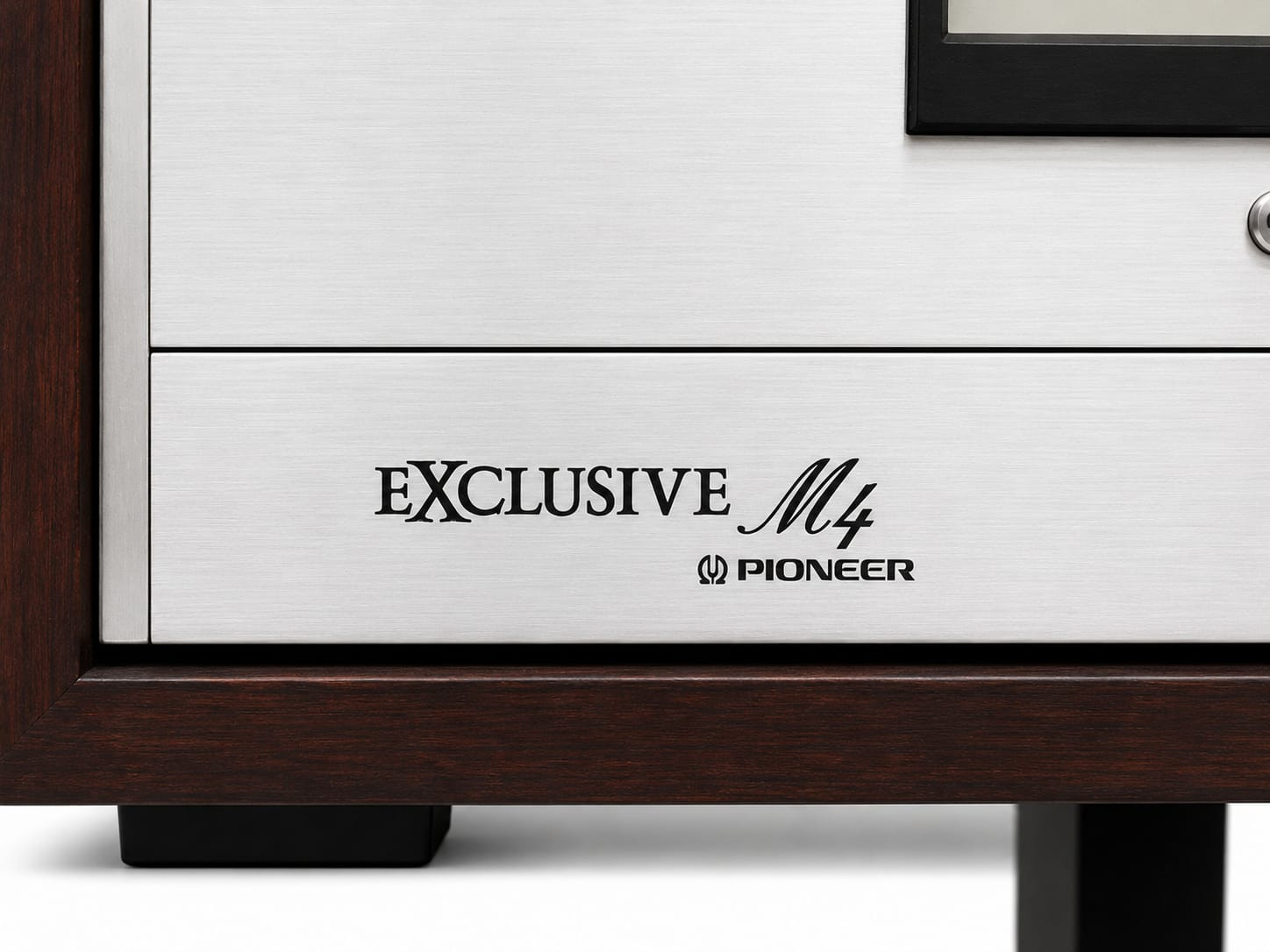 Exclusive pioneer C3  M4 pre power amplifier