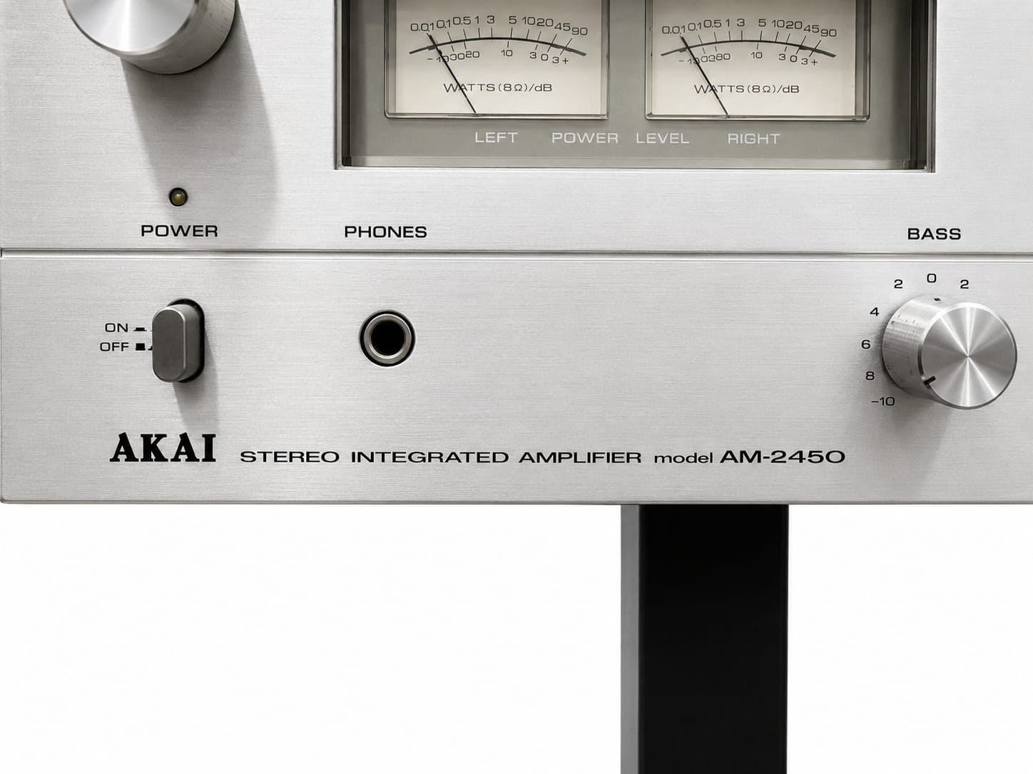 Akai stereo integrated amplifier M-2450