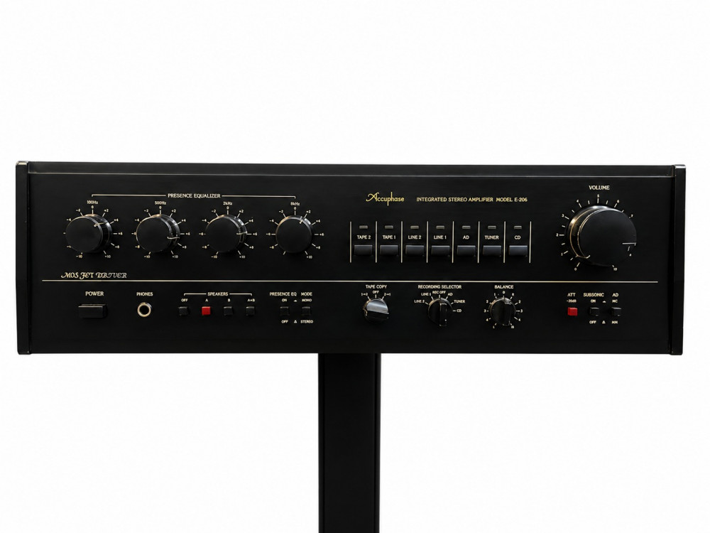 Image of Accuphase E-206