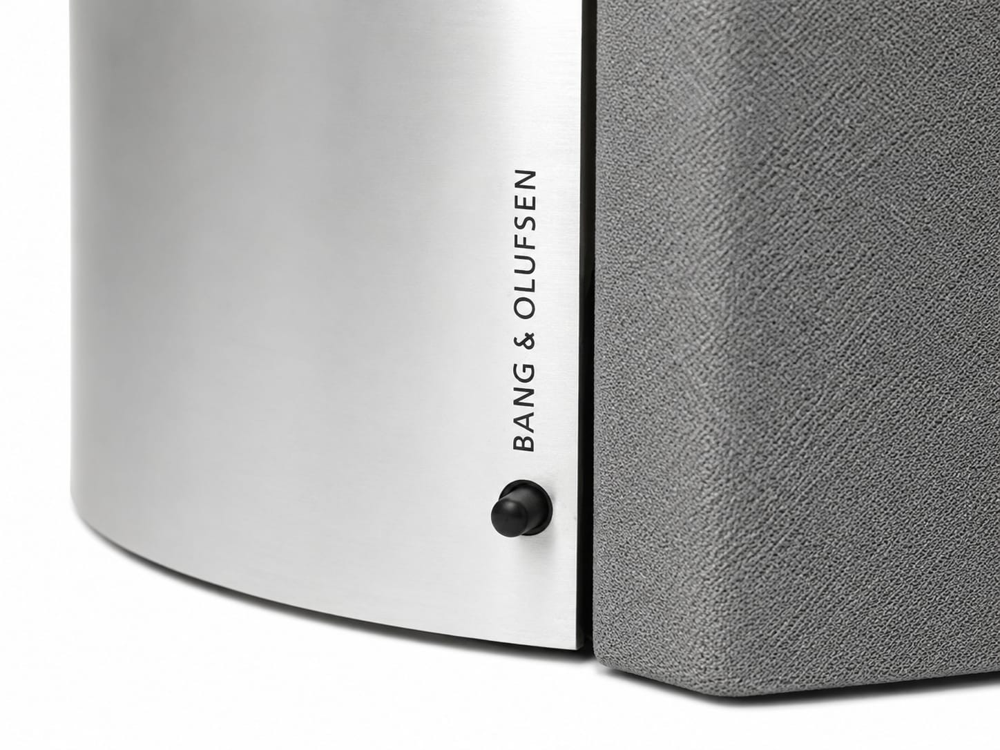 Bang Olufsen BeoLab 4000