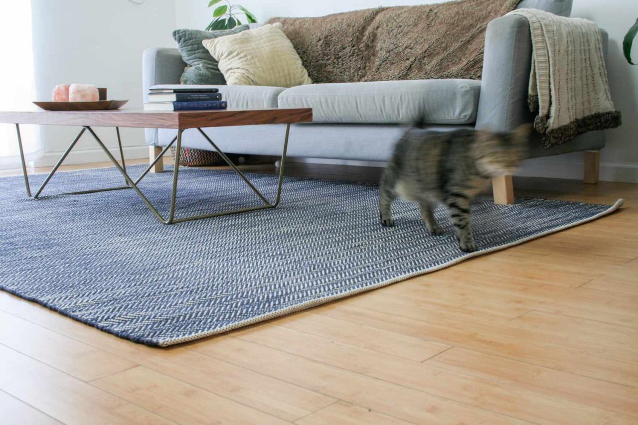 DECORATING WITH RUGS: THE ULTIMATE TOUCH OF WARMTH