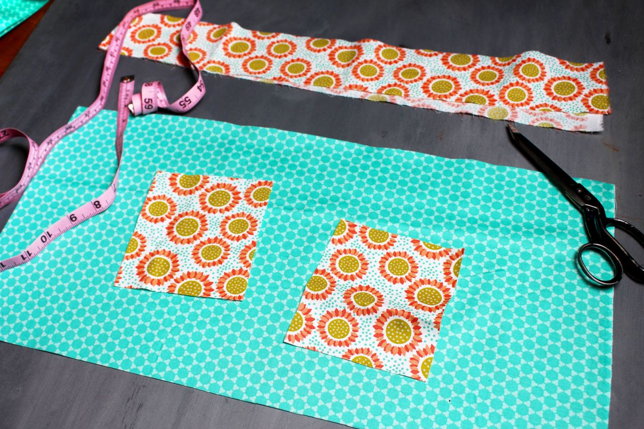 HOW TO MAKE A FABRIC APRON