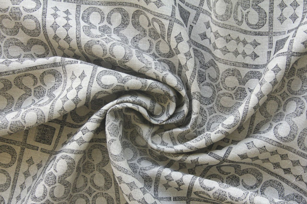 Decoration with fabrics for the home