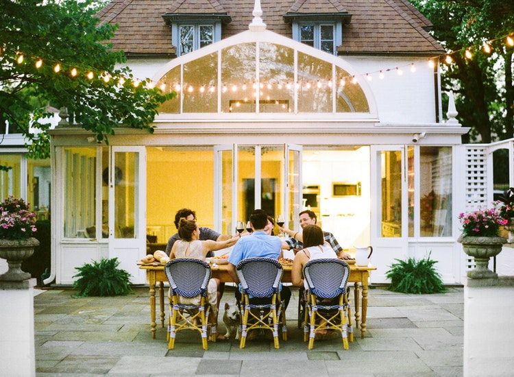 Discover how to set up a get together at home