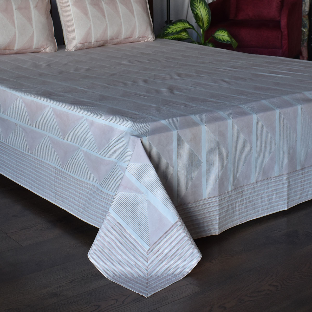 King Size Block Printed Percale Fine Cotton Bedspread with 2 Pillow Cases 100960