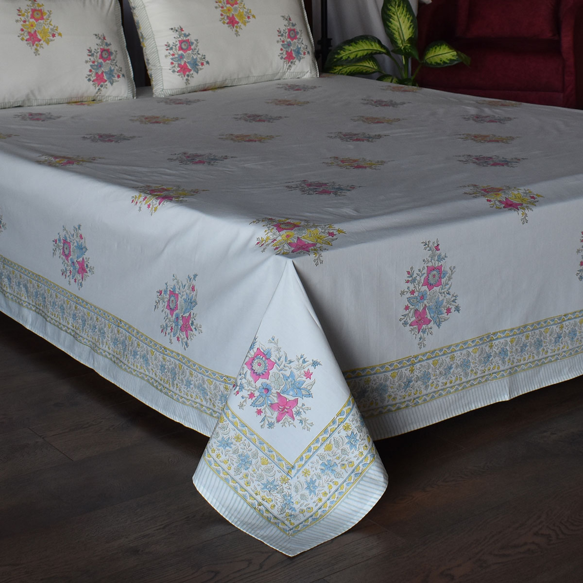 Queen Size Percale Fine Cotton Bedspread with 2 Pillow Cases 200021