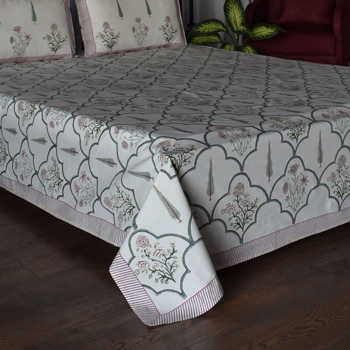 Queen Size Percale Fine Cotton Bedspread with 2 Pillow Cases  200081