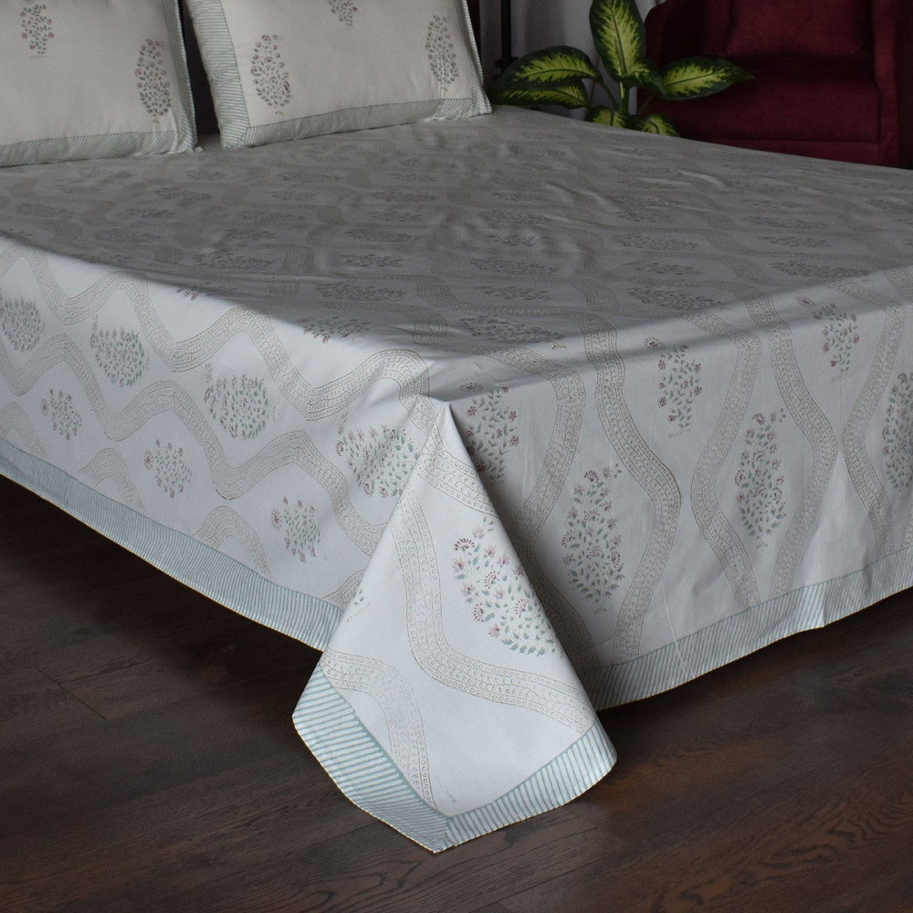 Image of Queen Size Percale Fine Cotton Bedspread with 2 Pillow Cases | 200082