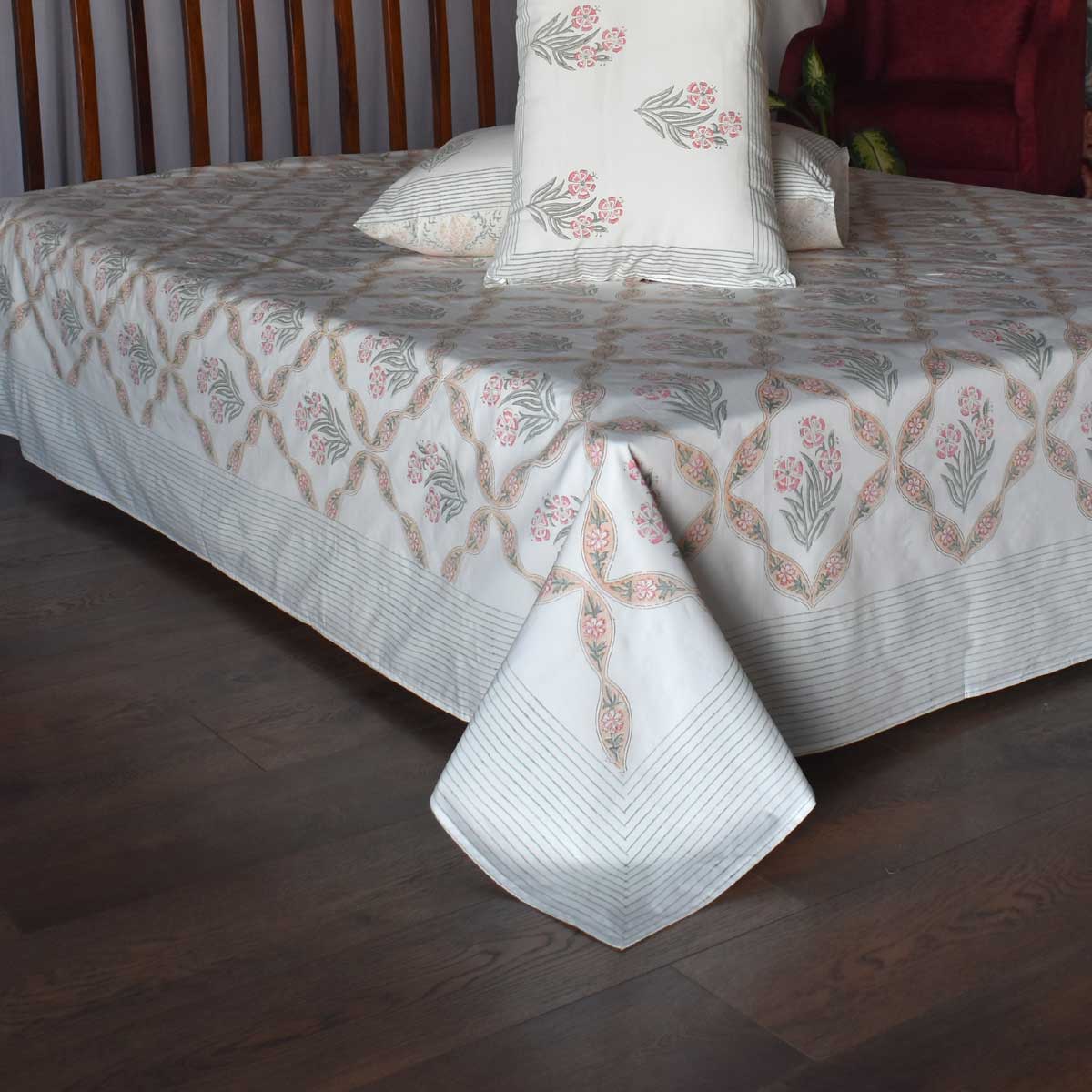 Queen Size Percale Fine Cotton Bedspread with 2 Pillow Cases 200090