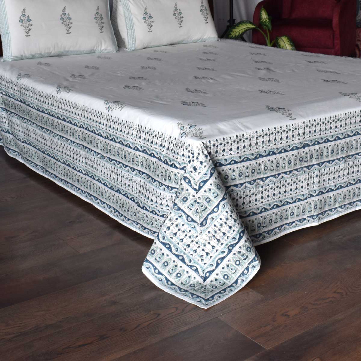 Queen Size Percale Fine Cotton Bedspread with 2 Pillow Cases 200093