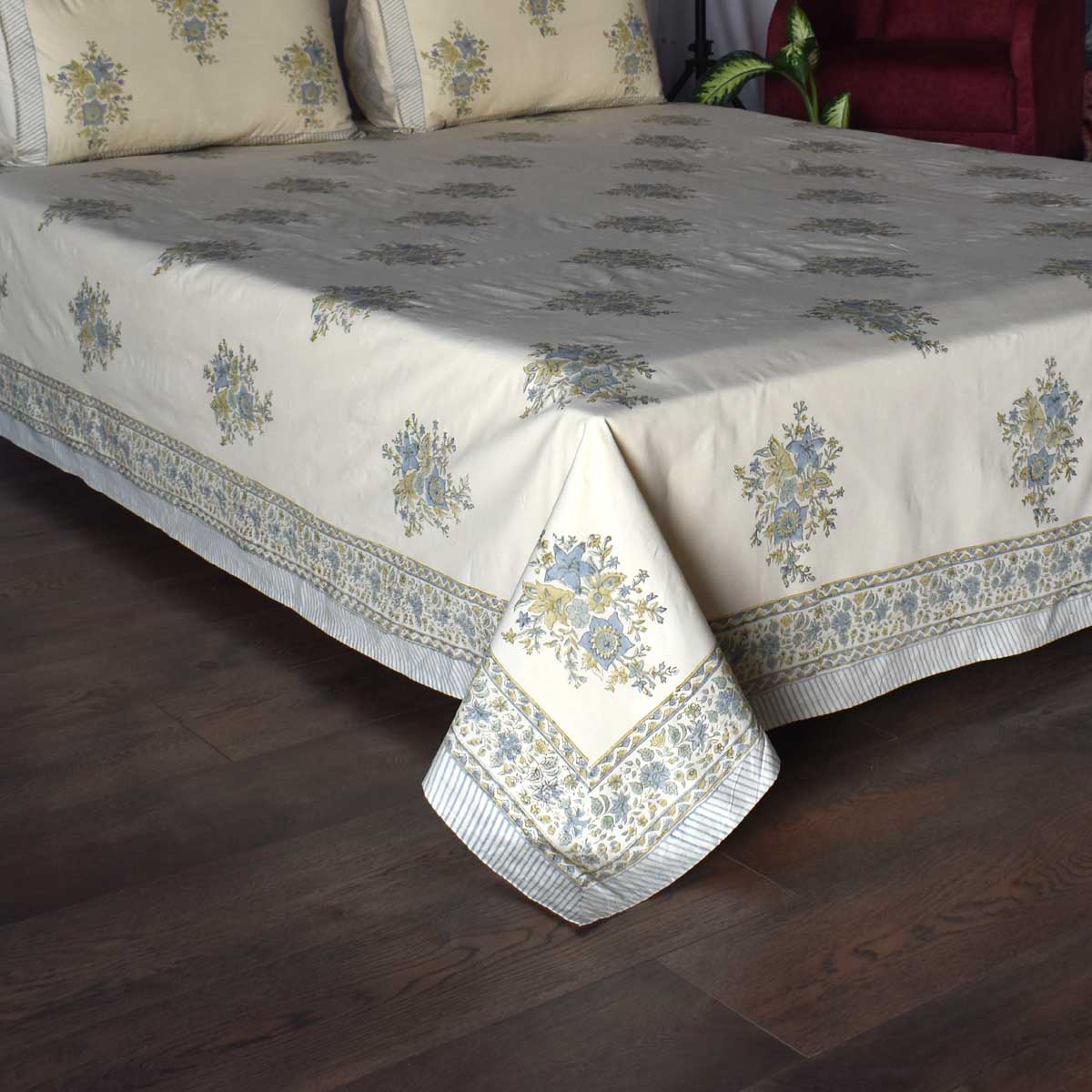 Queen Size Percale Fine Cotton Bedspread with 2 Pillow Cases 200097