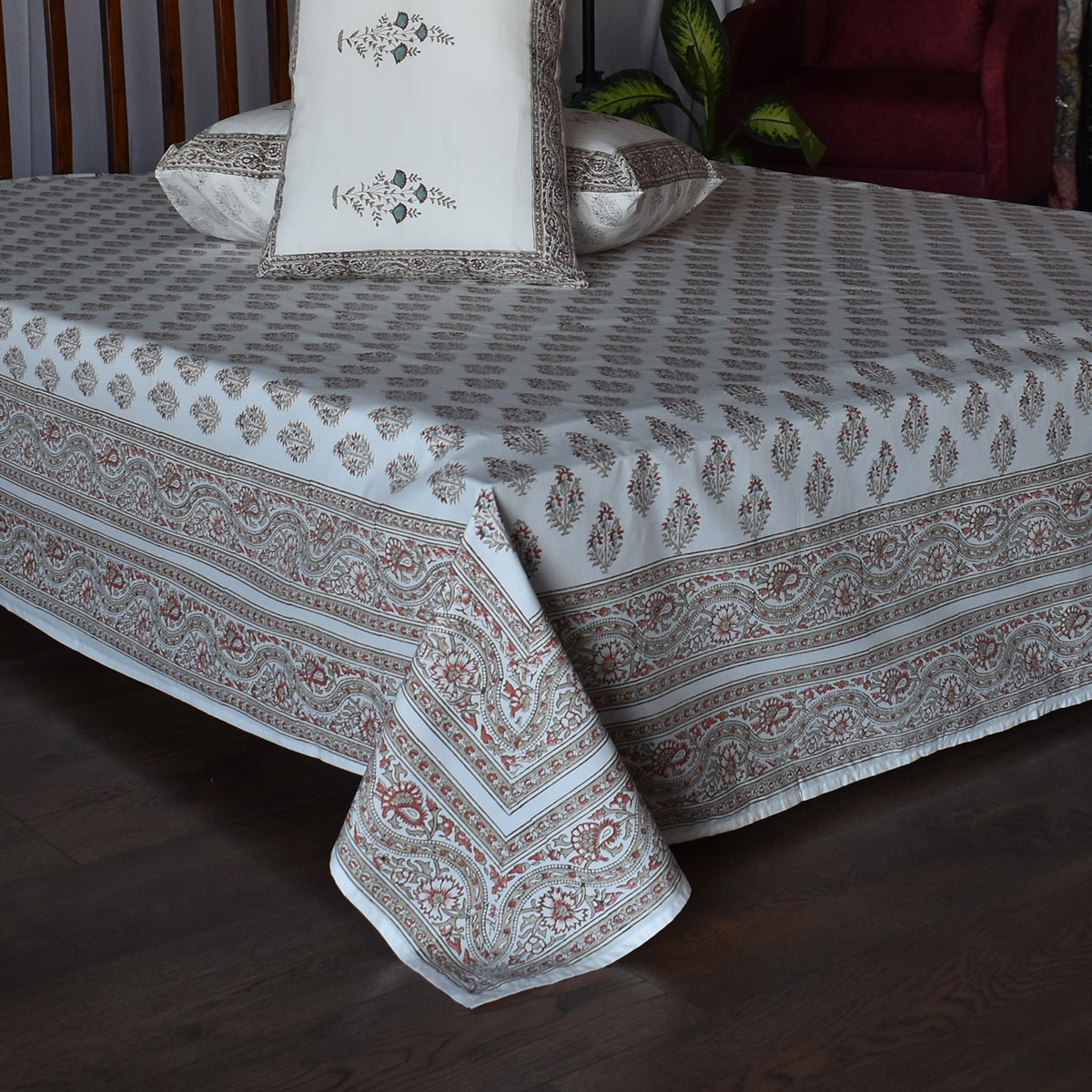 King Size Block Printed Percale Fine Cotton Bedspread with 2 Pillow Cases 200701