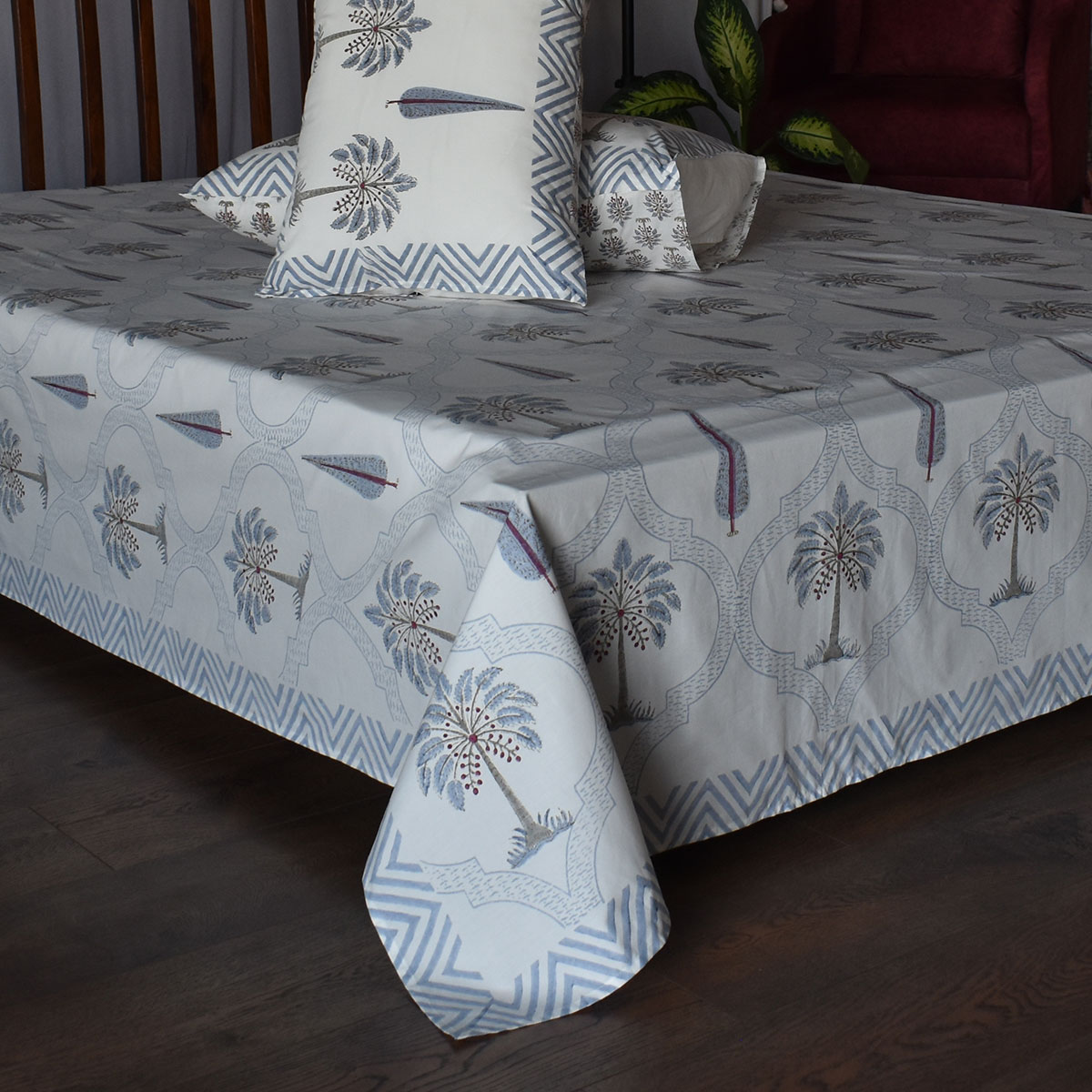 King Size Block Printed Percale Fine Cotton Bedspread with 2 Pillow Cases 200809