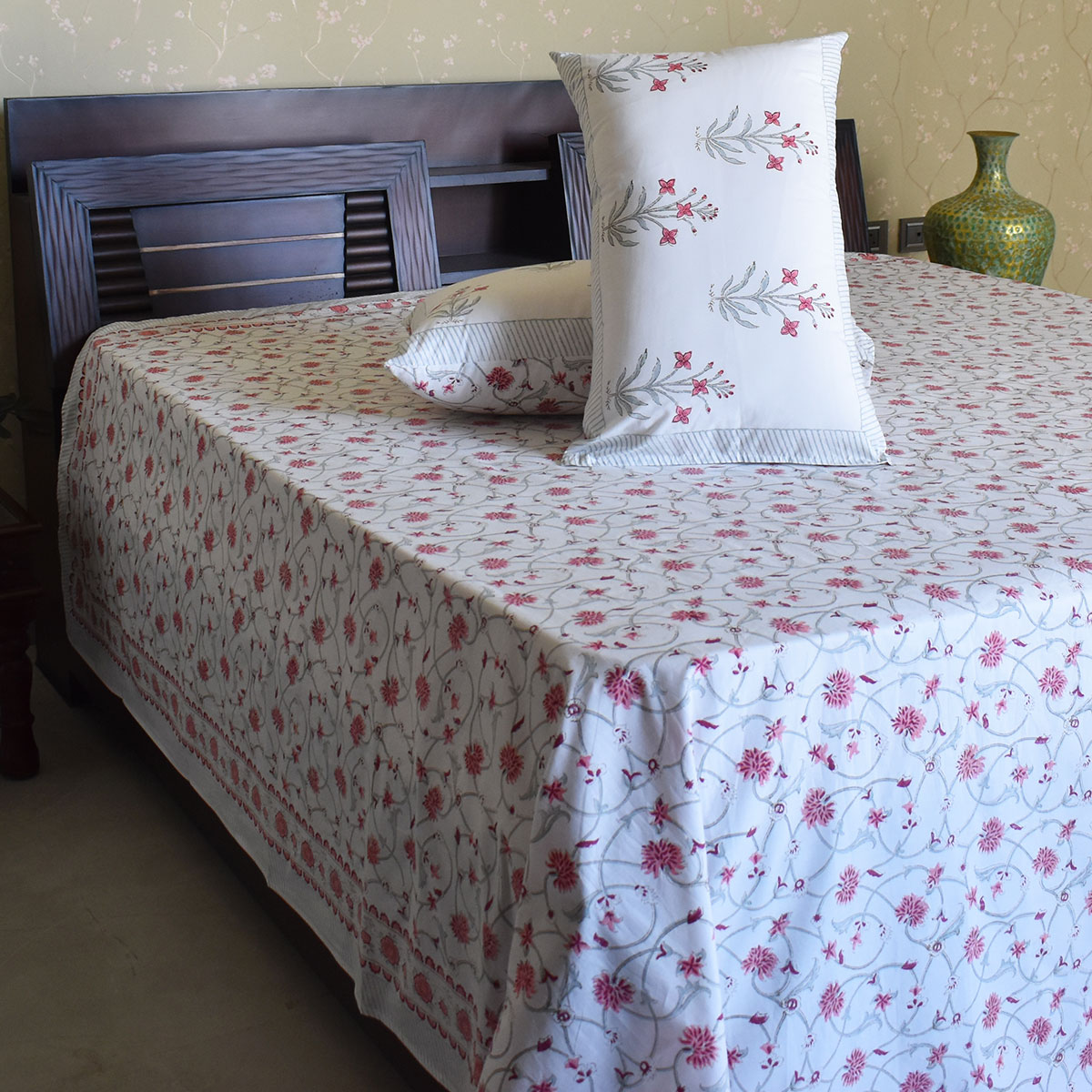 King Size Block Printed Percale Fine Cotton Bedspread with 2 Pillow Cases 200848