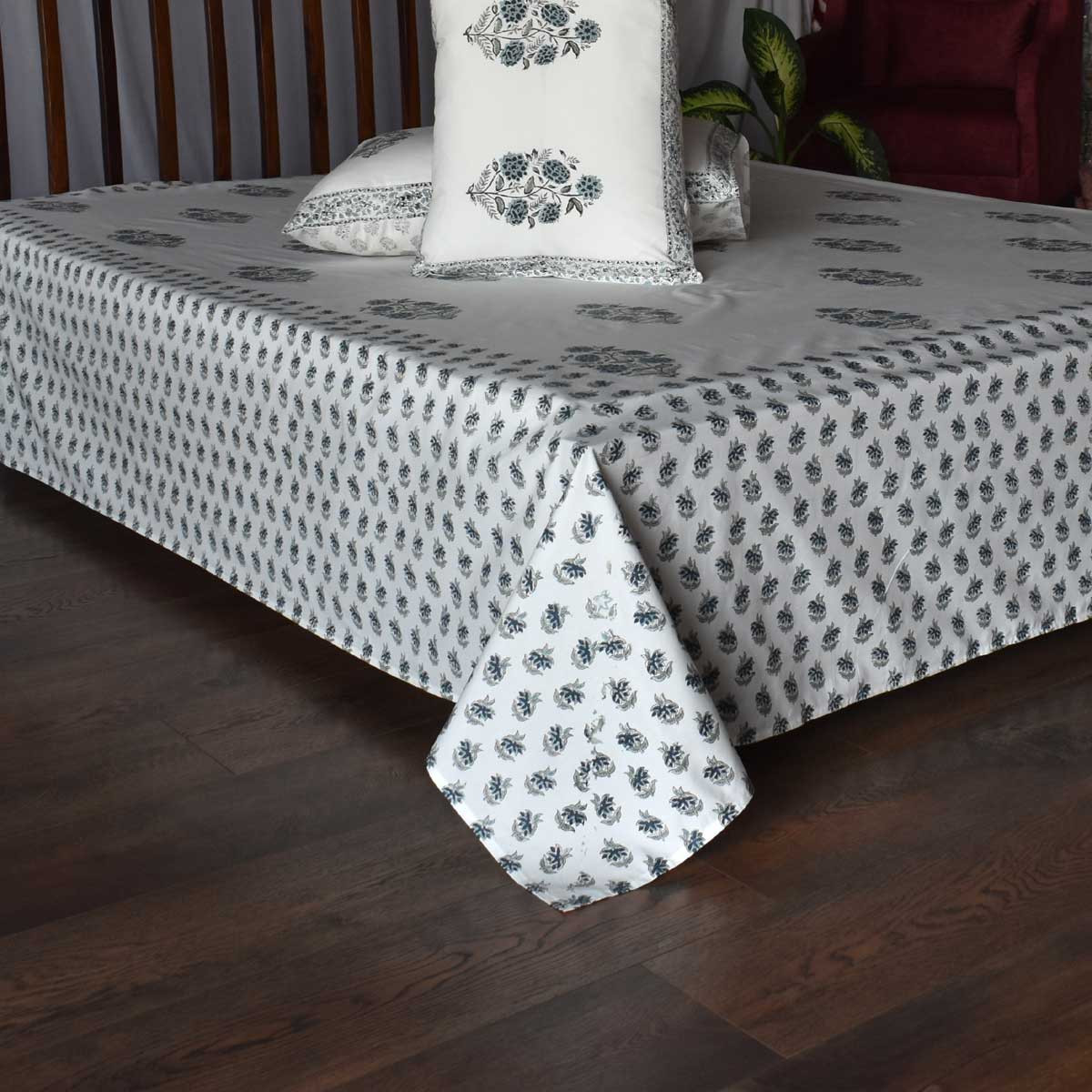 King Size Block Printed Percale Fine Cotton Bedspread with 2 Pillow Cases 200849