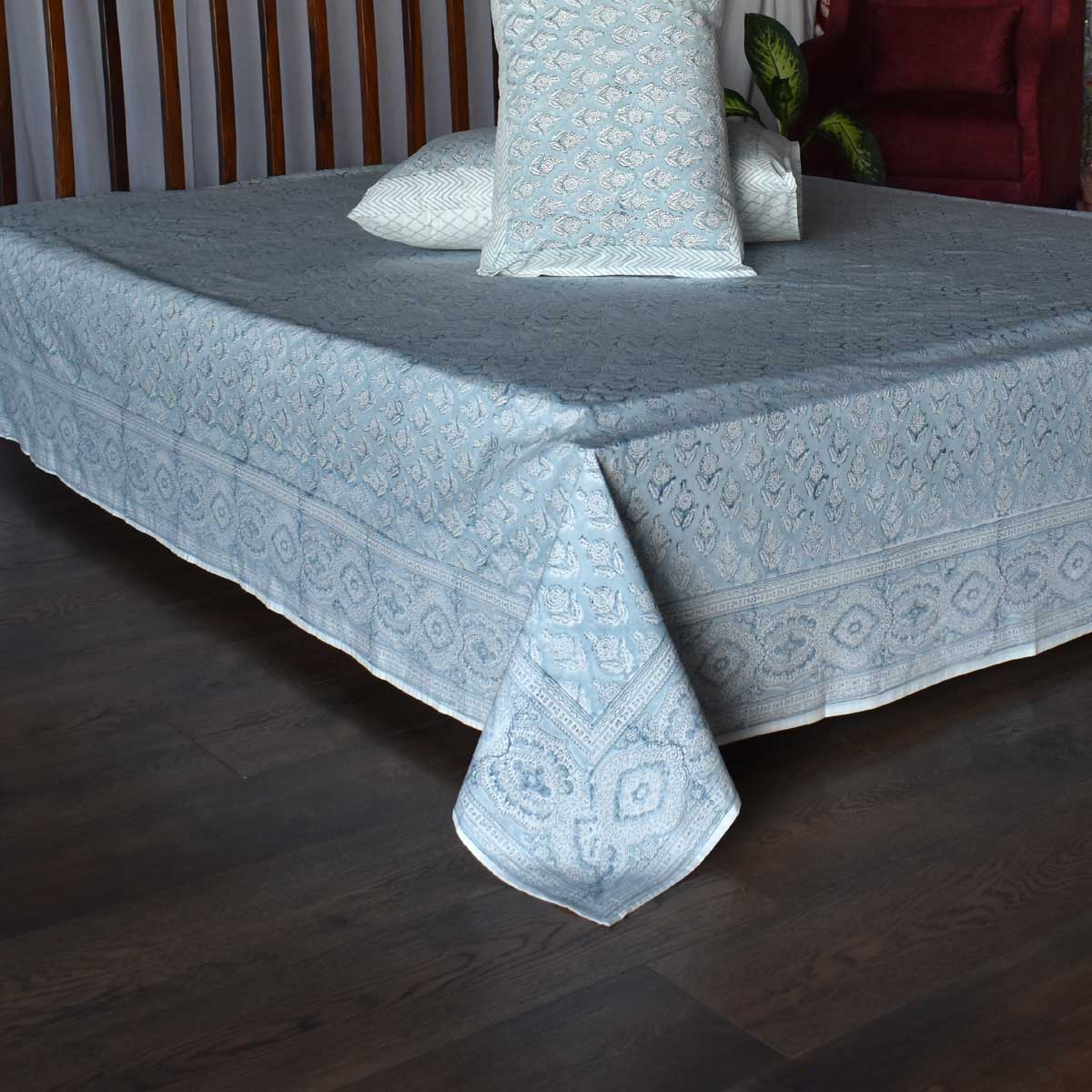 King Size Block Printed Percale Fine Cotton Bedspread with 2 Pillow Cases 200935