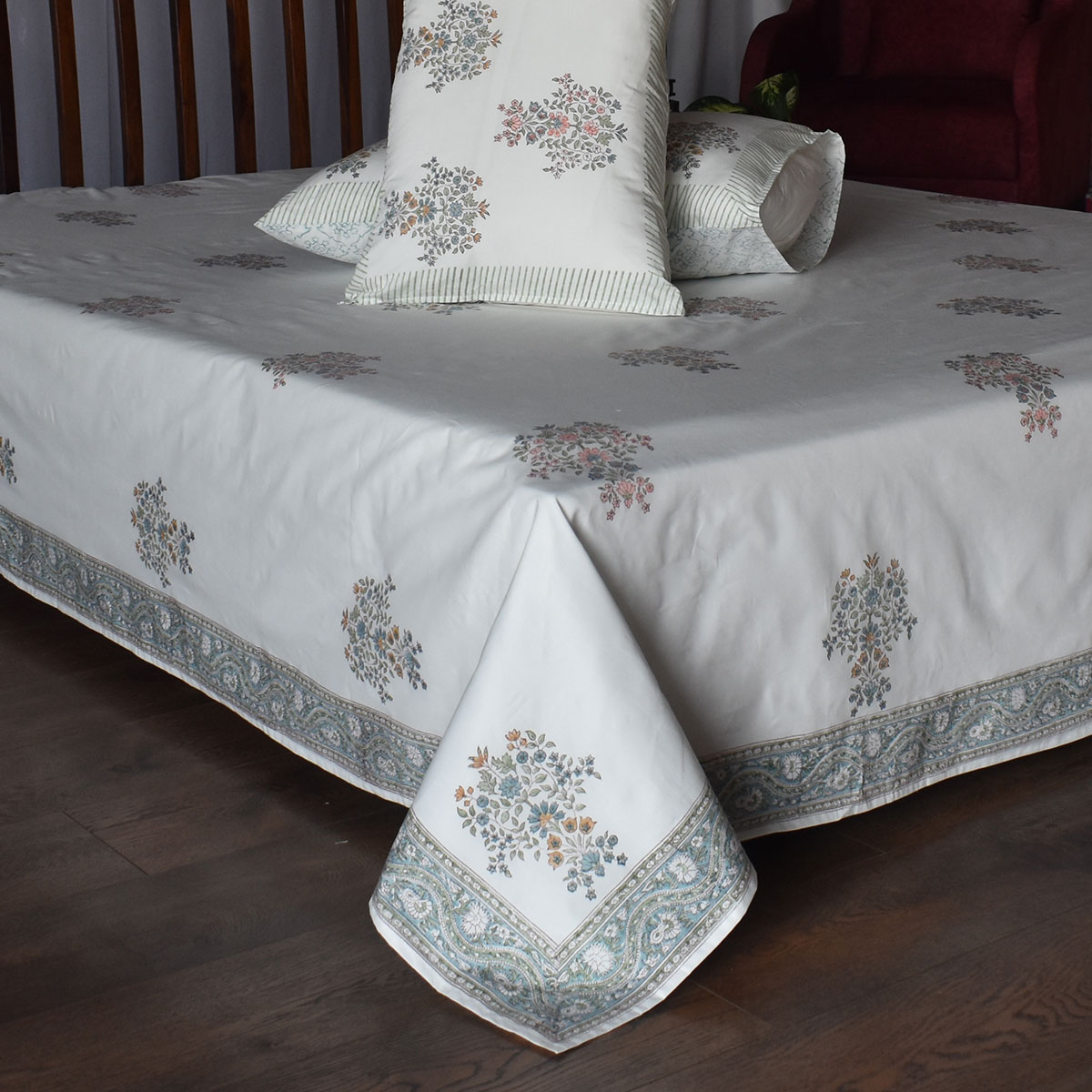 King Size Block Printed Percale Fine Cotton Bedspread with 2 Pillow Cases 200936