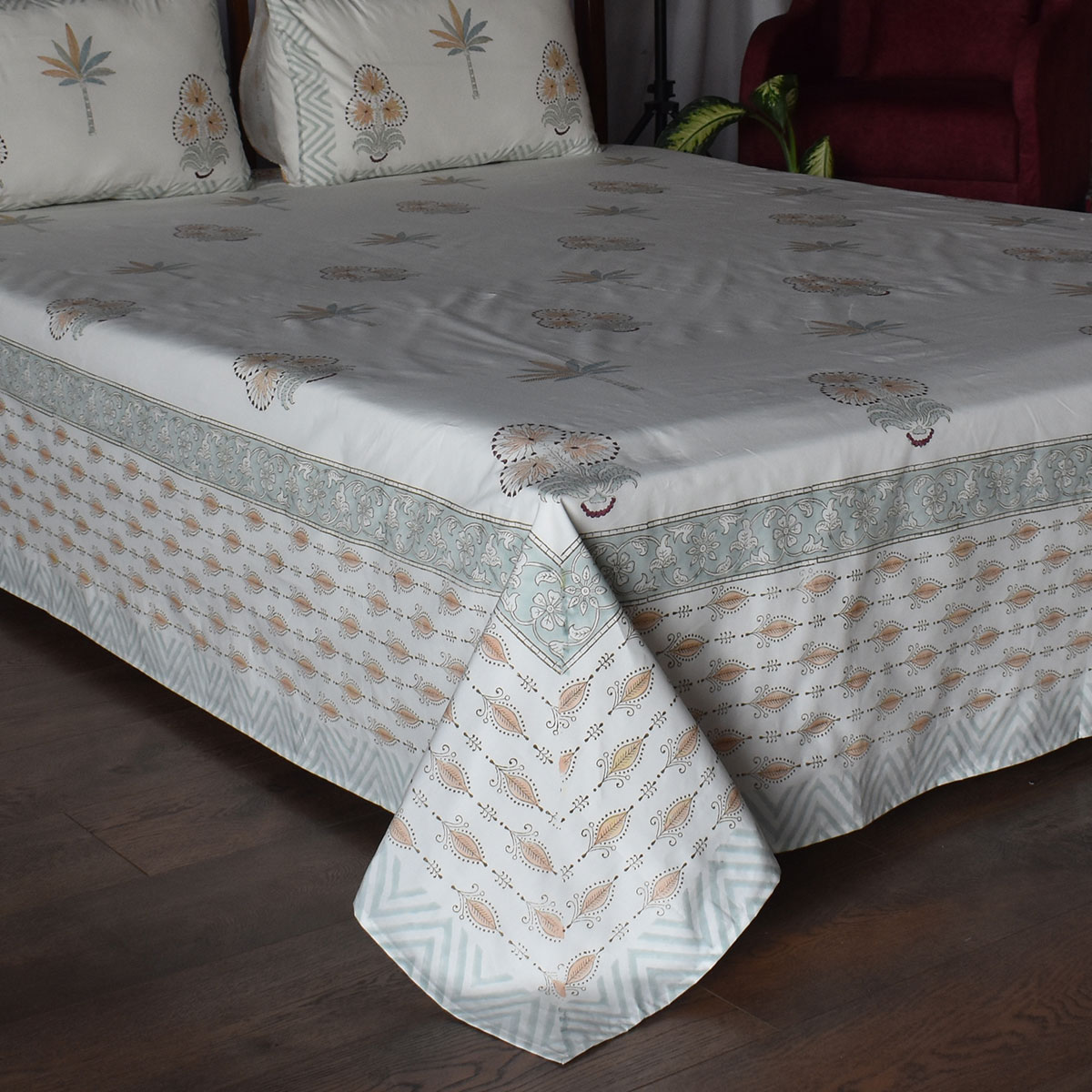 King Size Block Printed Percale Fine Cotton Bedspread with 2 Pillow Cases 200937