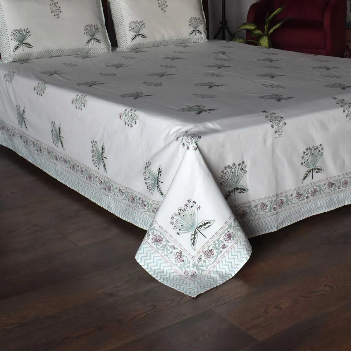 King Size Block Printed Percale Fine Cotton Bedspread with 2 Pillow Cases 200949