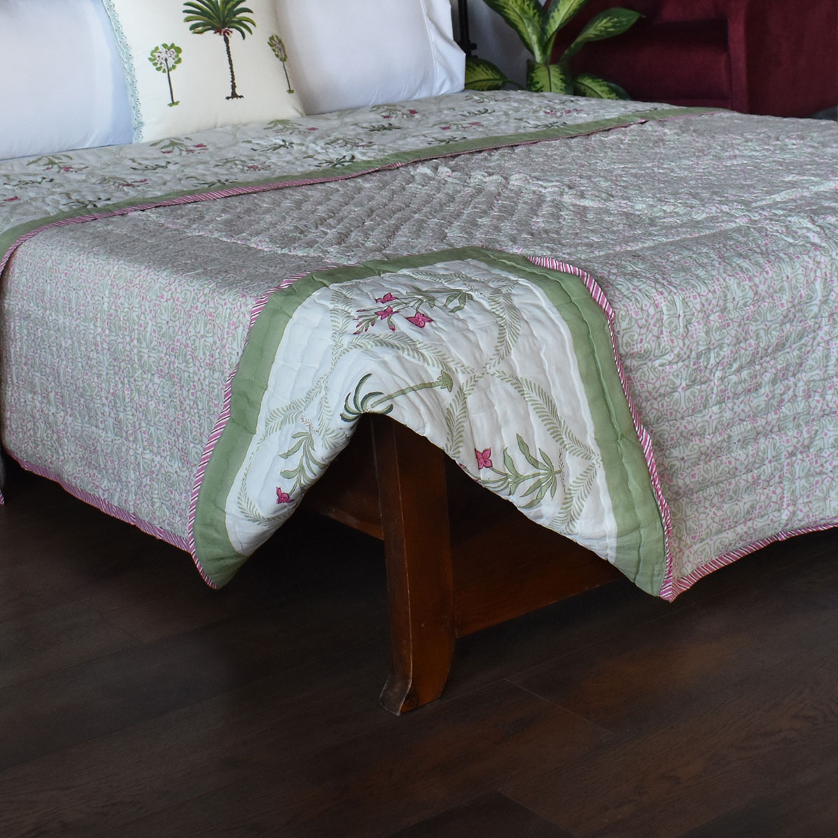 Hand Block Printed Cotton Queen Size Quilt 202305