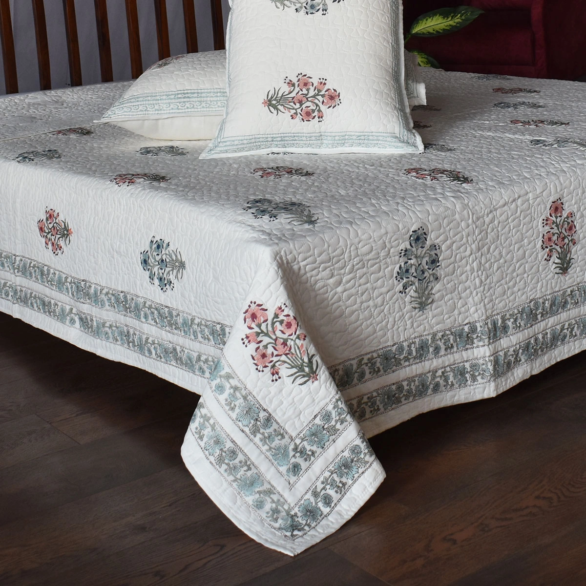 Quilted Bedspread Queen Size  202418
