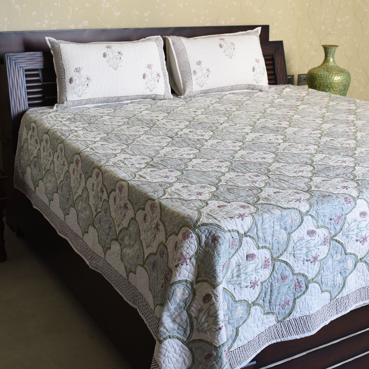 Quilted Bedspread Queen Size 202420