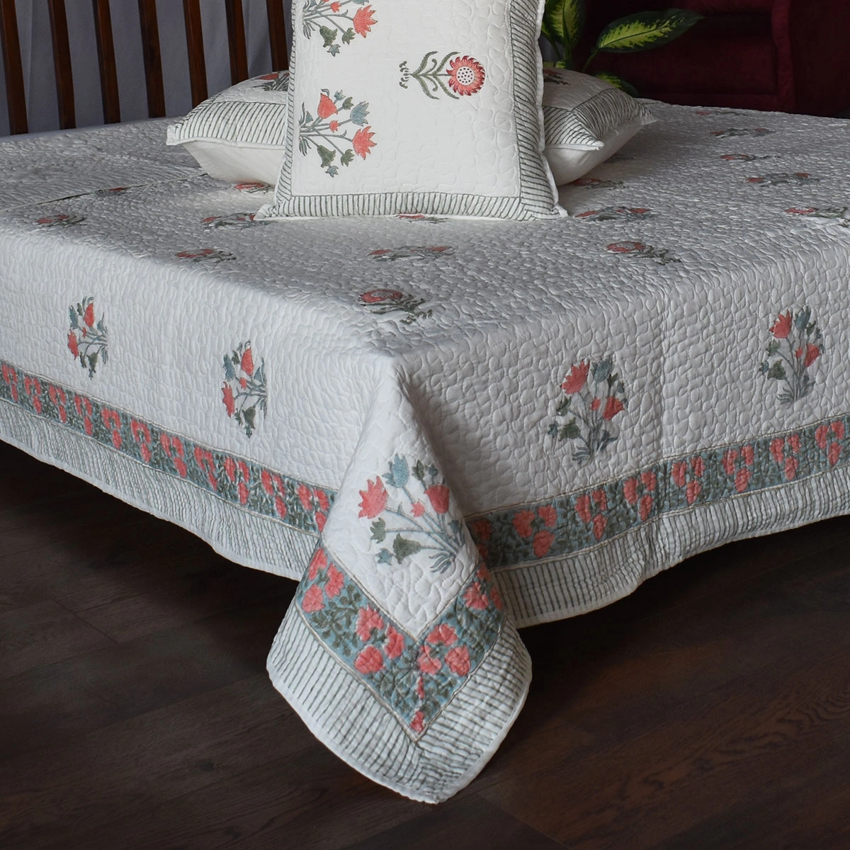 Quilted Bedspread Queen Size  202421
