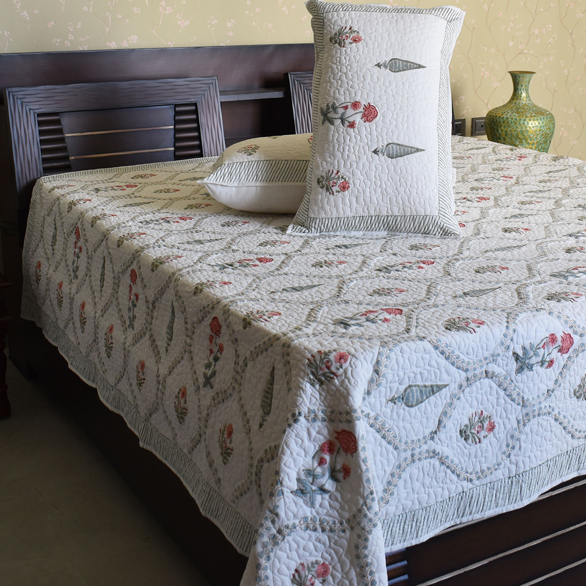 Quilted Bedspread Queen Size 202425