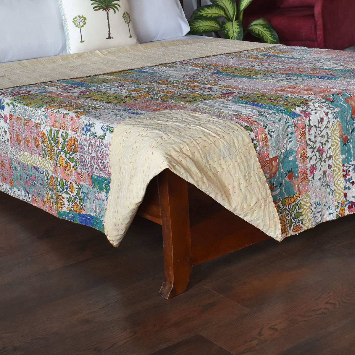 Hand Quilted Kantha Patchwork Quilt Artisan-Made Elegance by Roopantaran 202573