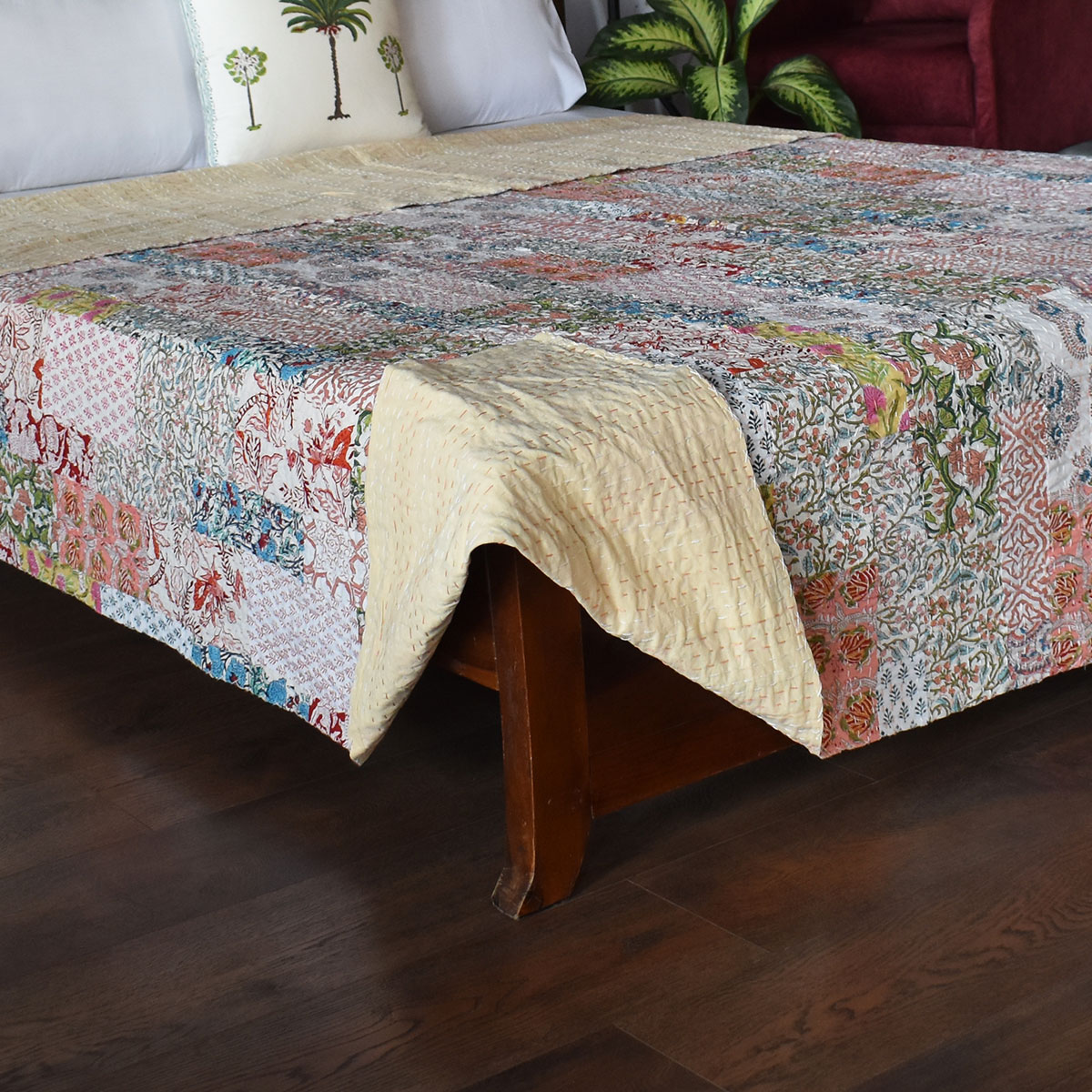 Hand Quilted Kantha Patchwork Quilt Artisan-Made Elegance by Roopantaran 202574