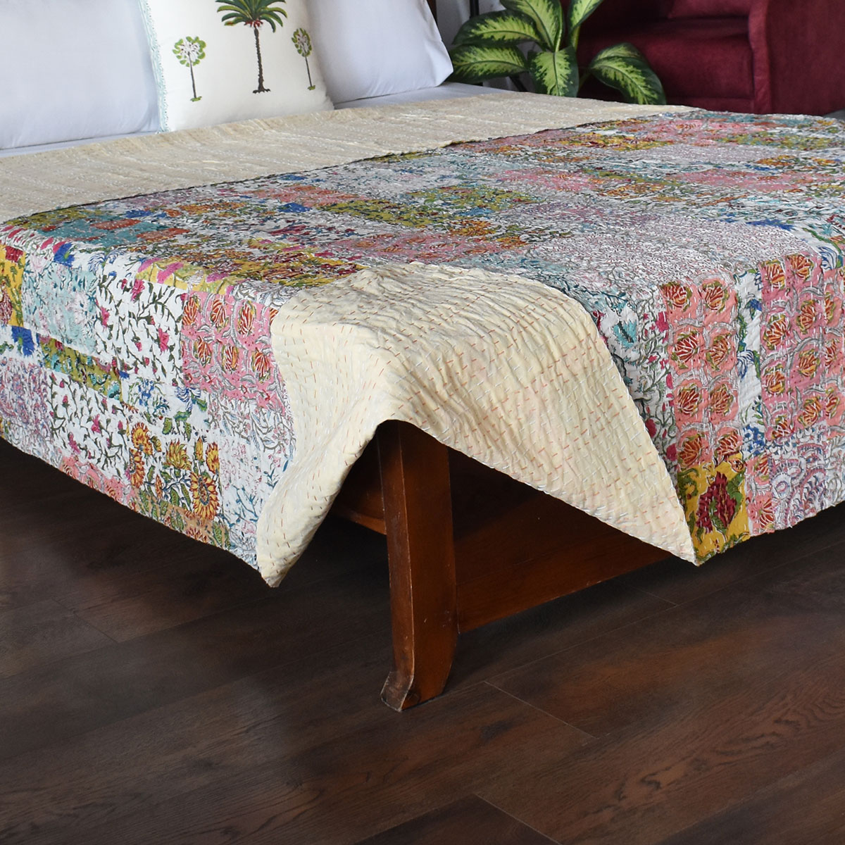 Hand Quilted Kantha Patchwork Quilt  Artisan-Made Elegance by Roopantaran  202576