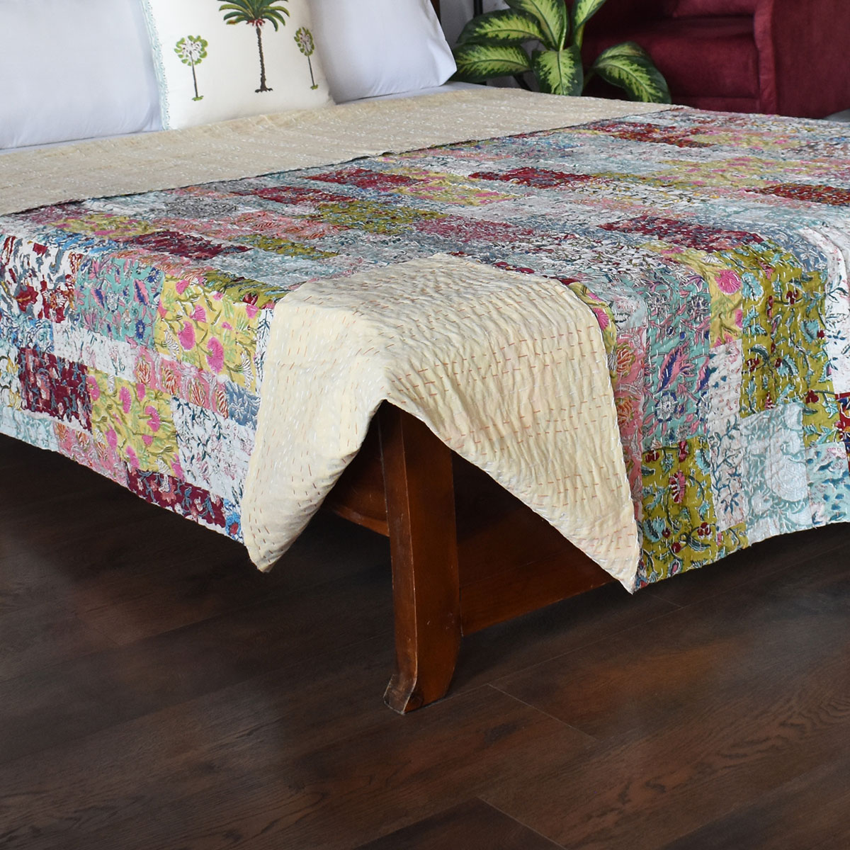 Hand Quilted Kantha Patchwork Quilt Artisan-Made Elegance by Roopantaran 202582