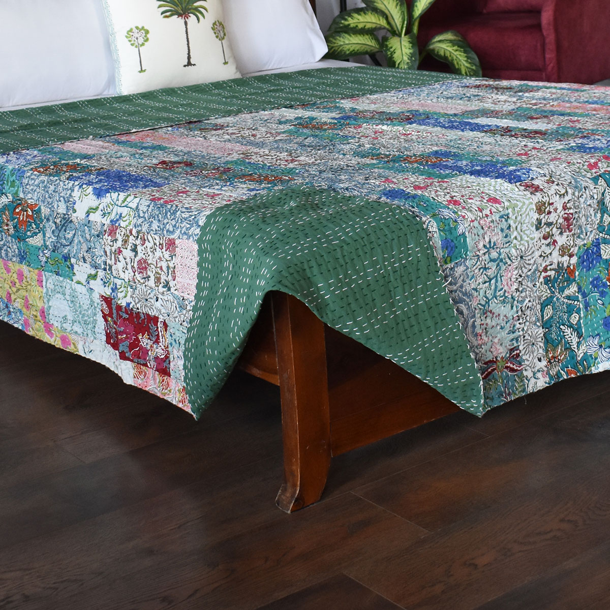 Hand Quilted Kantha Patchwork Quilt Artisan-Made Elegance by Roopantaran 202585