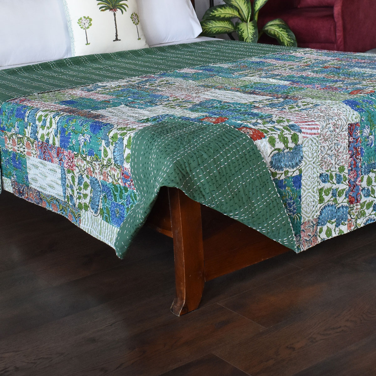 Hand Quilted Kantha Patchwork Quilt Artisan-Made Elegance by Roopantaran 202586