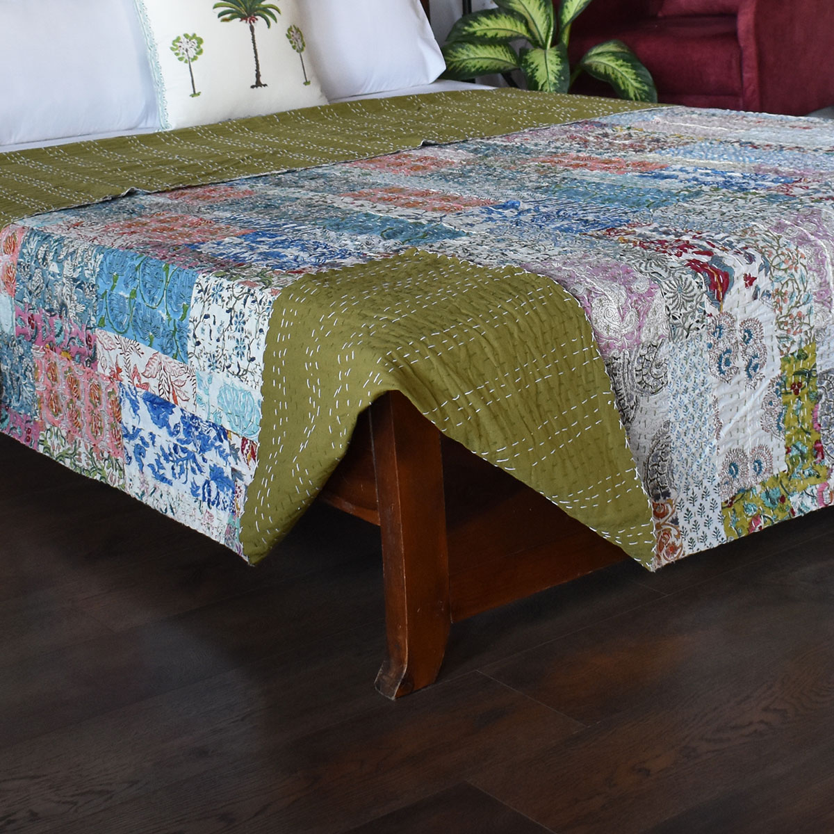 Hand Quilted Kantha Patchwork Quilt  Artisan-Made Elegance by Roopantaran  202594