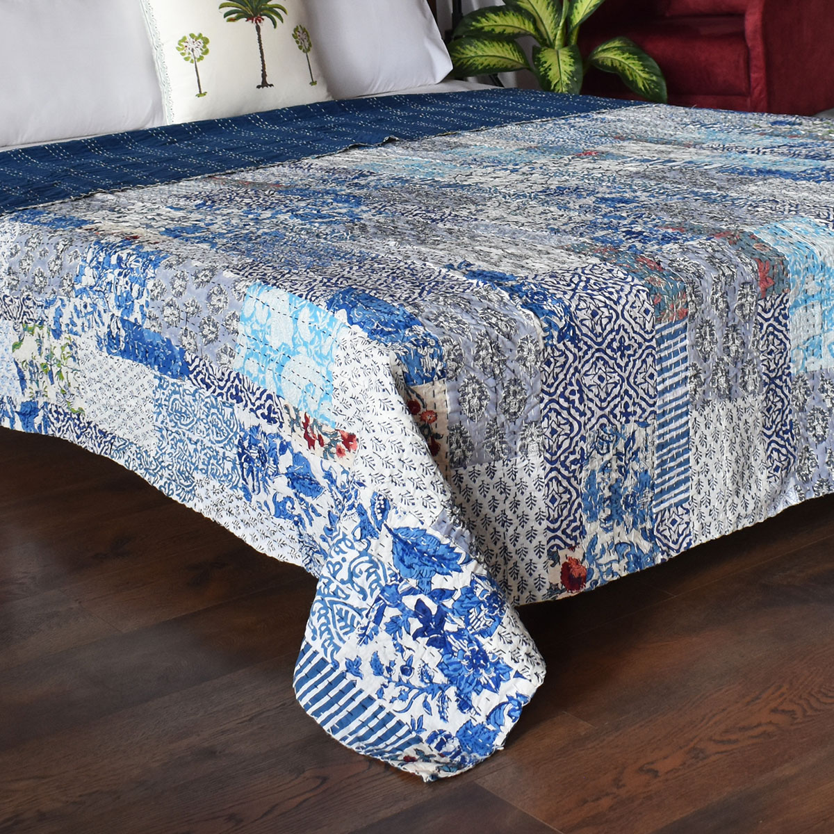 Hand Quilted Kantha Patchwork Quilt Artisan-Made Elegance by Roopantaran 202599