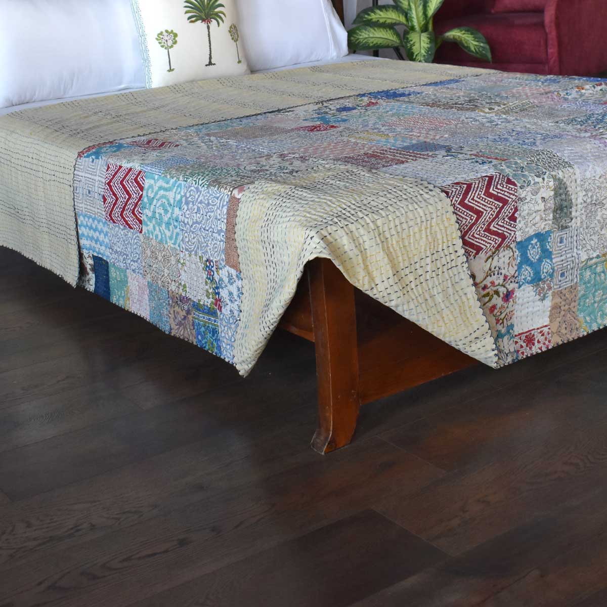 Hand Quilted Kantha Patchwork Quilt Artisan-Made Elegance by Roopantaran 251111